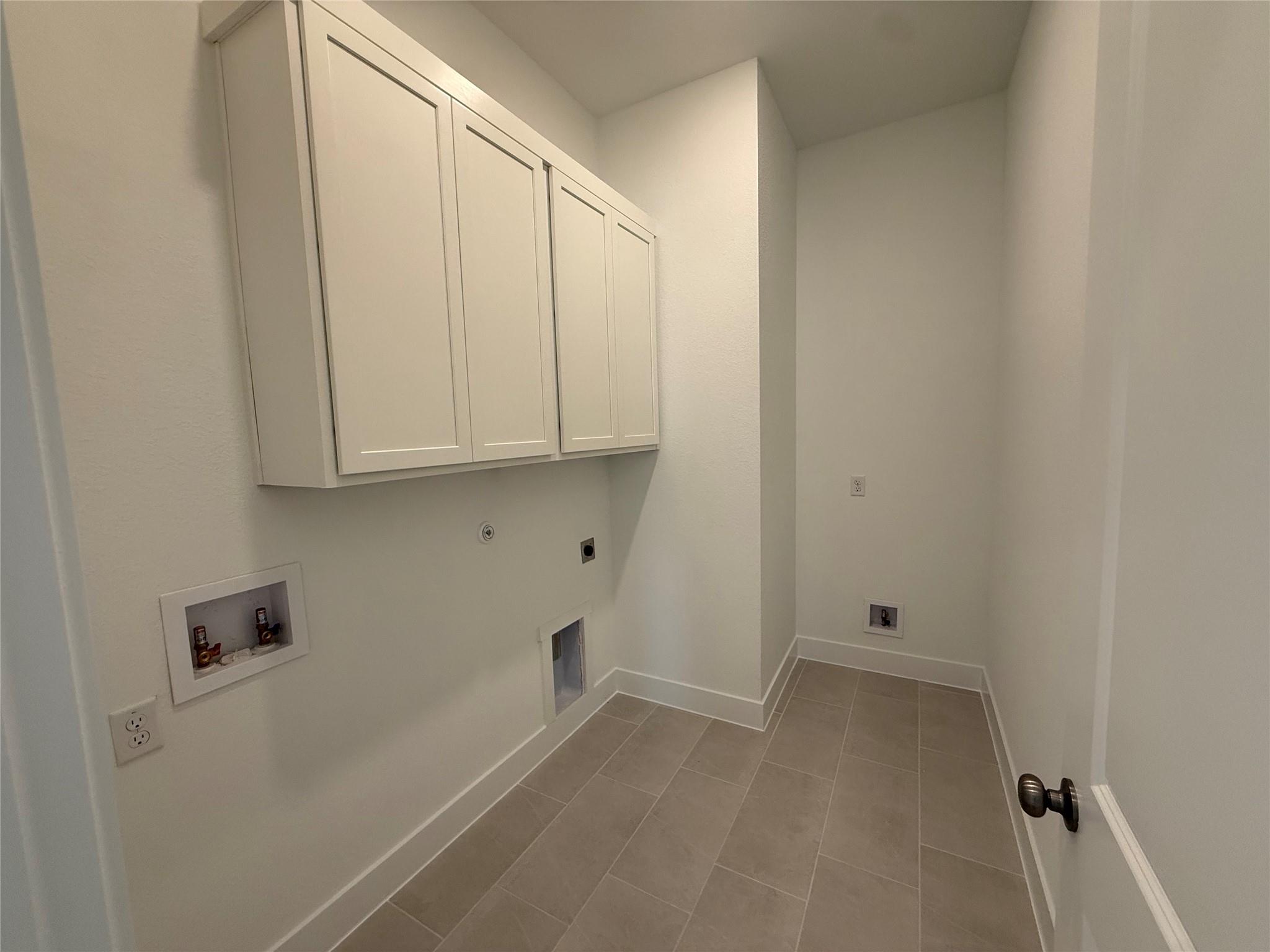 507 Corniche Cir Property Photo 8