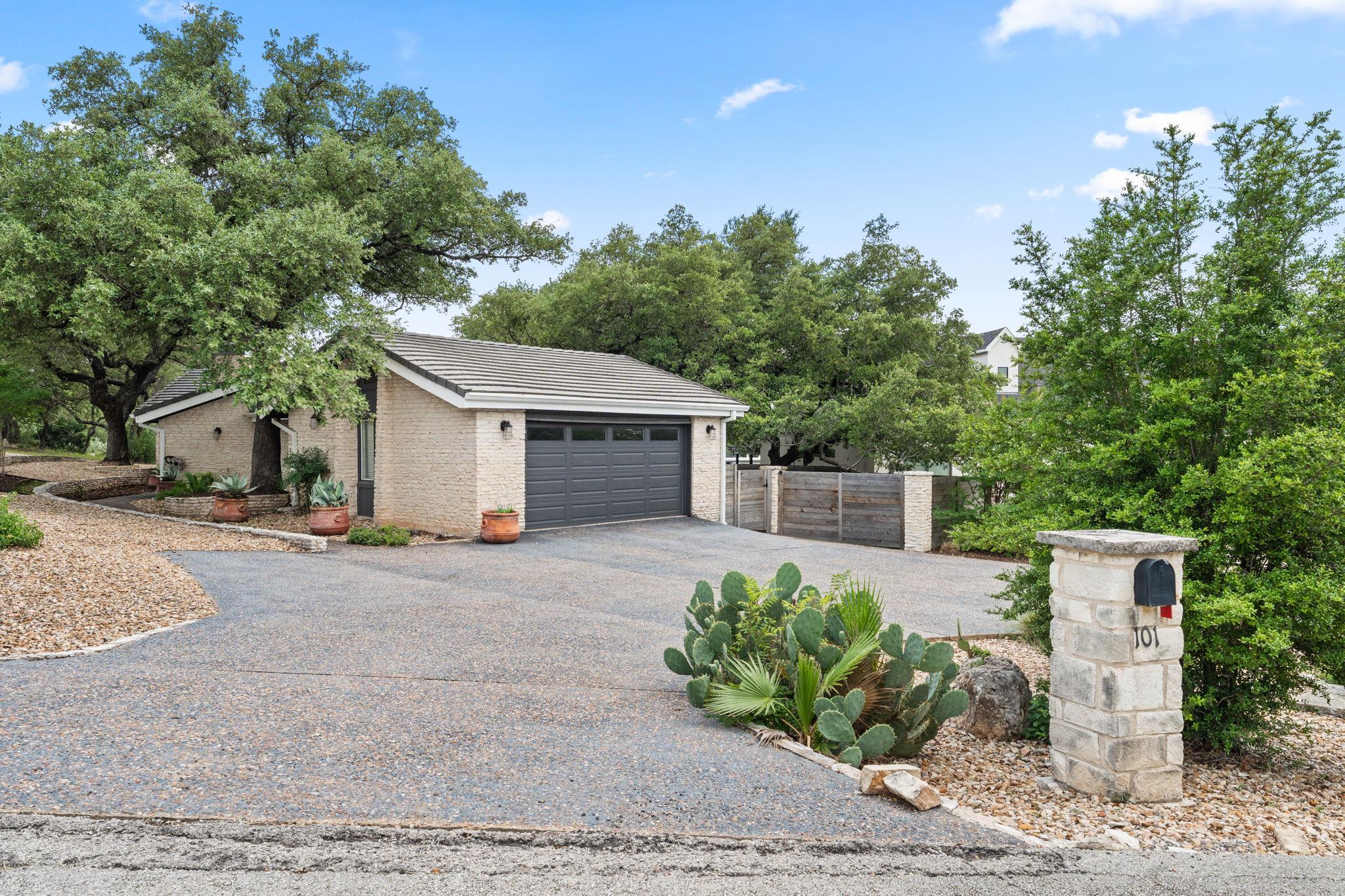 101 Explorer Cv Property Photo 5