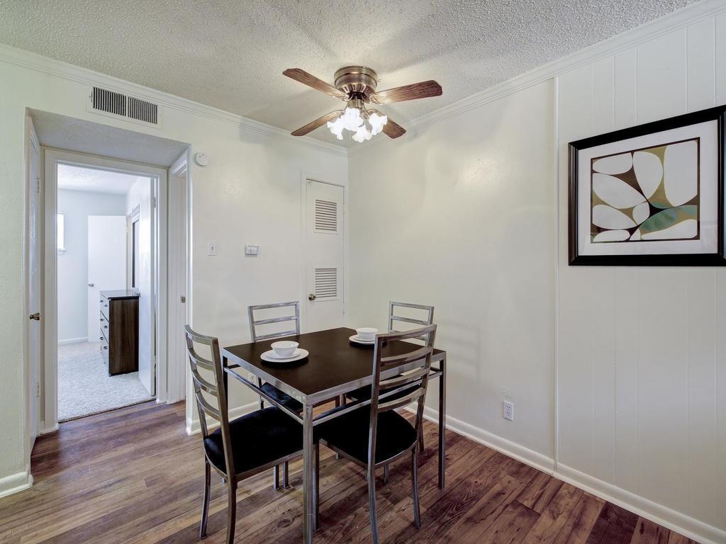 4539 Guadalupe St #2b Property Photo 13