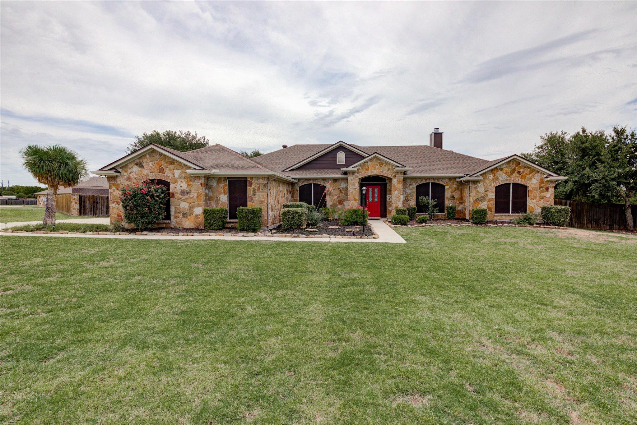 109 S Santa Fe Trl Property Photo 3