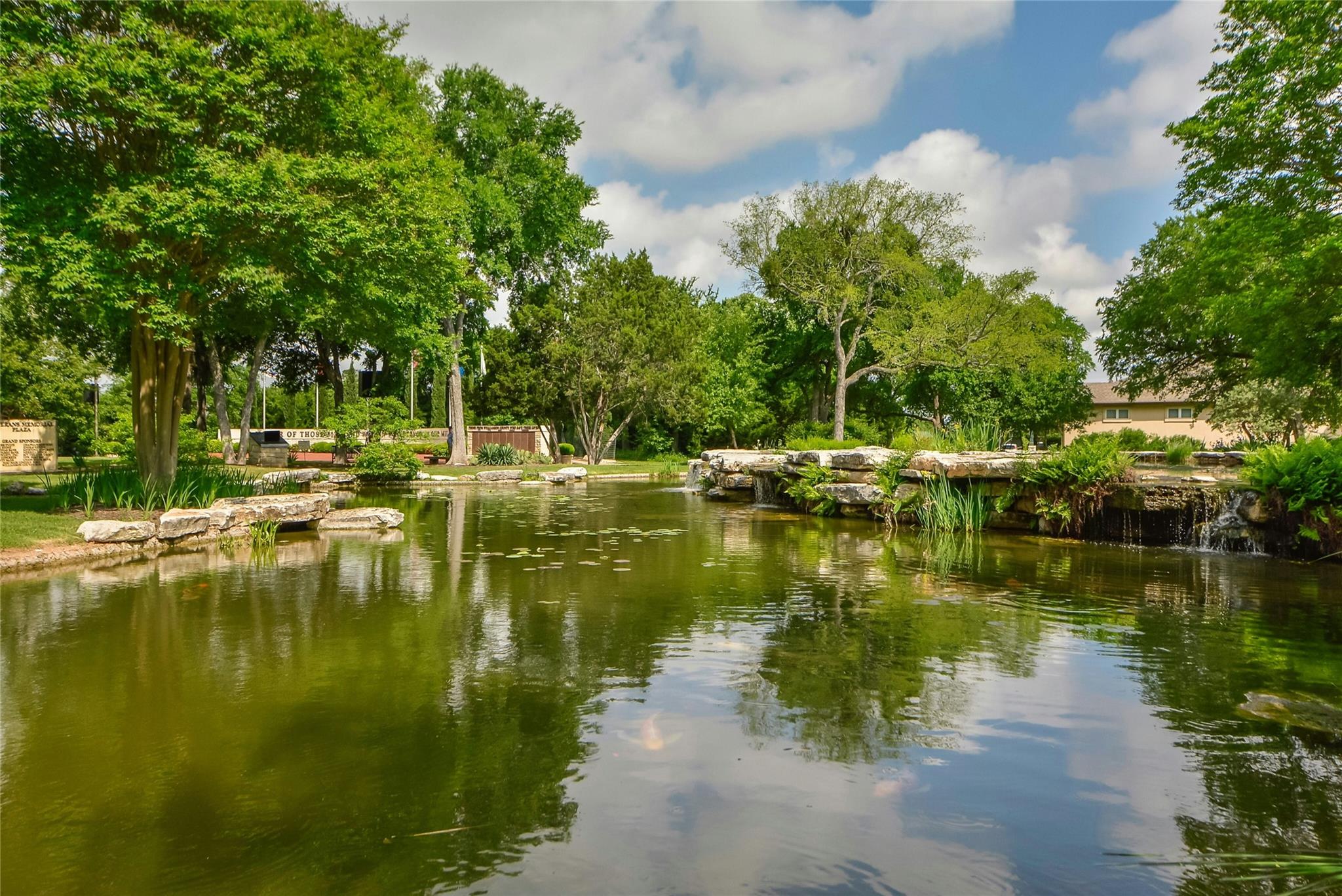 324 Brenham Pass Property Photo 34