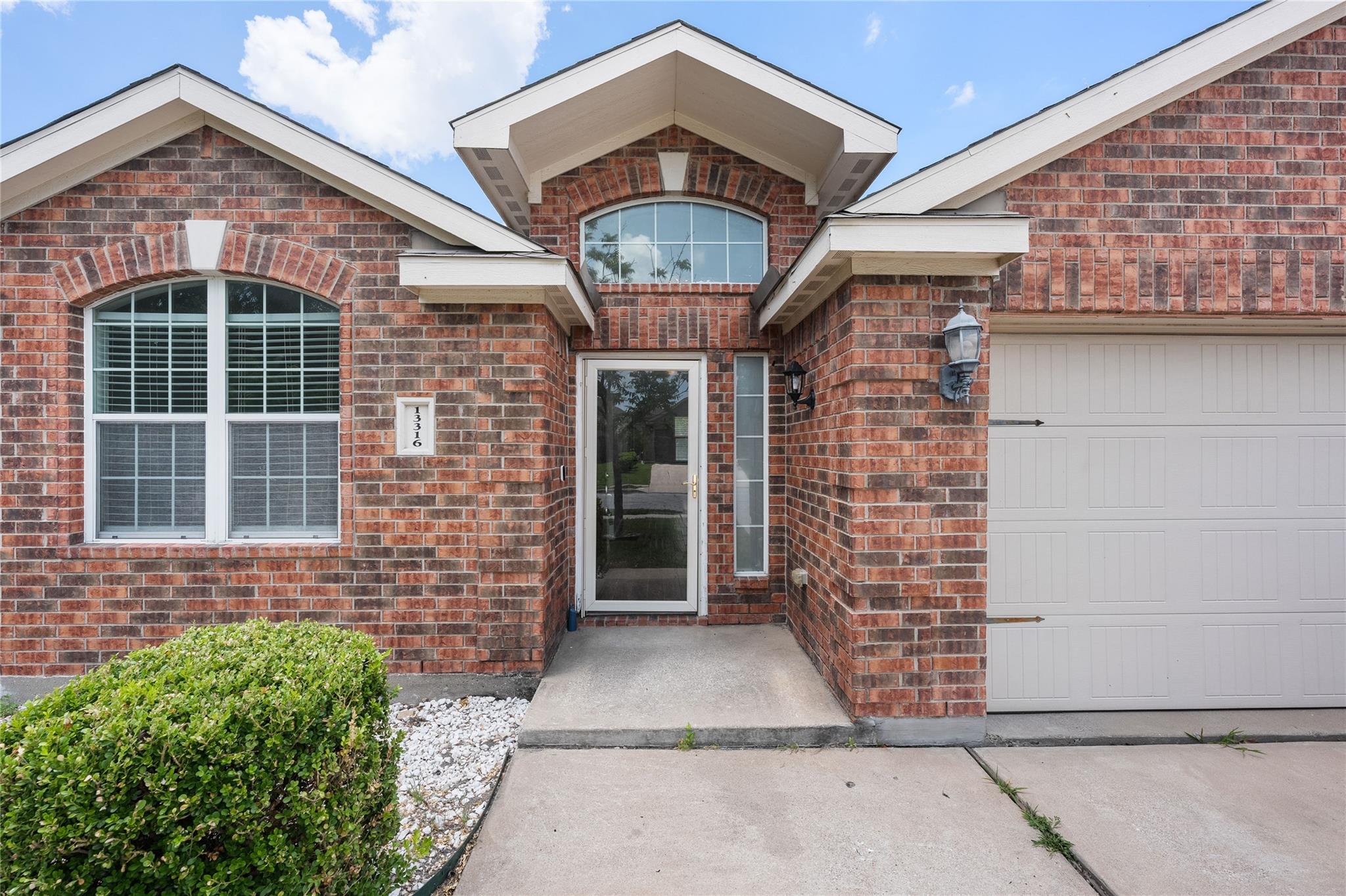 13316 Nelson Houser St Property Photo 1