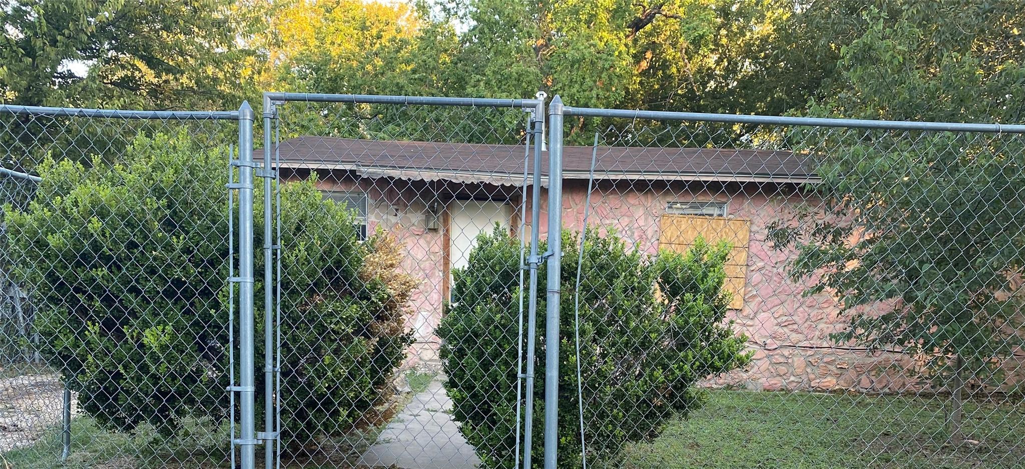 1105 Richardine Ave Property Photo 1