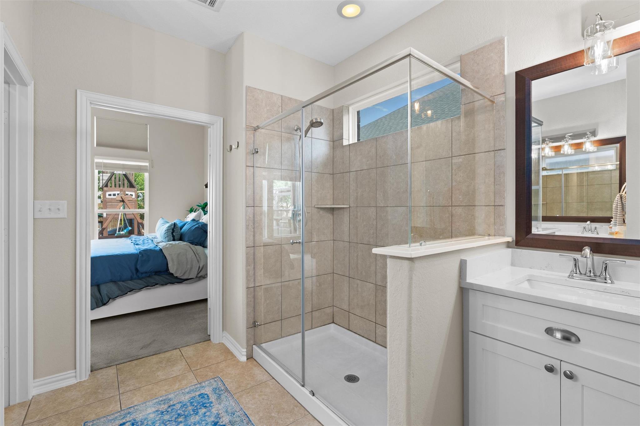 8058 Arezzo Dr Property Photo 17