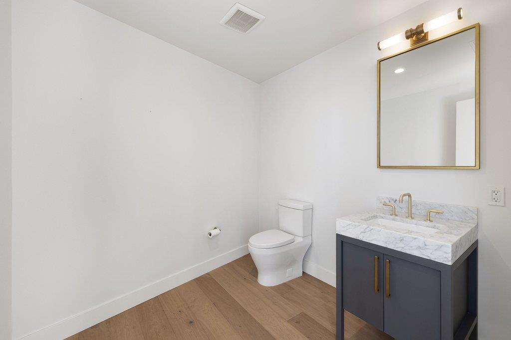 70 Rainey St #3203 Property Photo 28