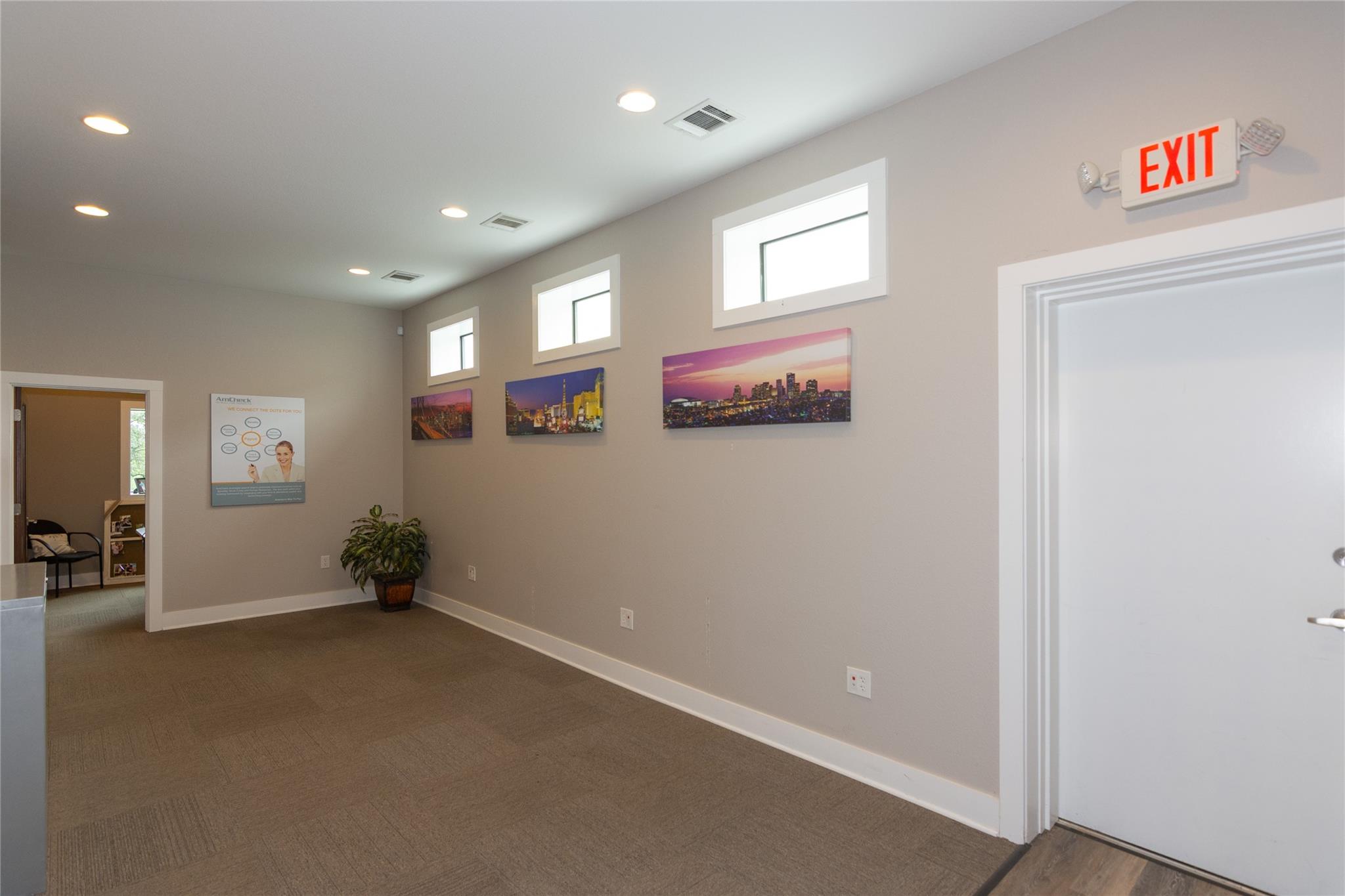 275 Frog Pond Ln Property Photo 5