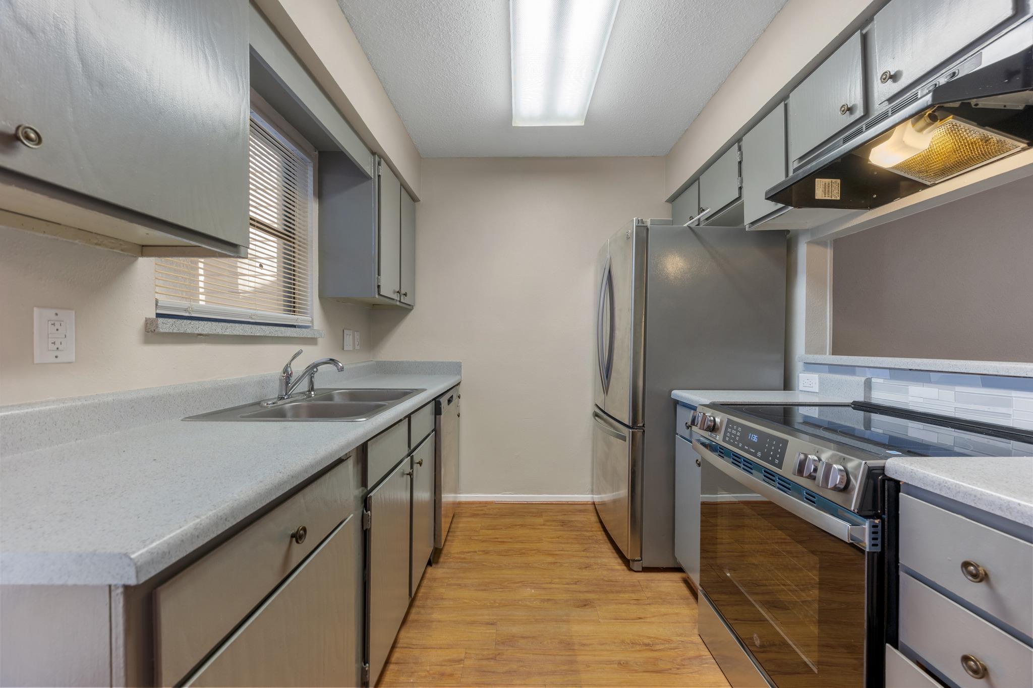 8400 Jamestown Dr #426 Property Photo 5