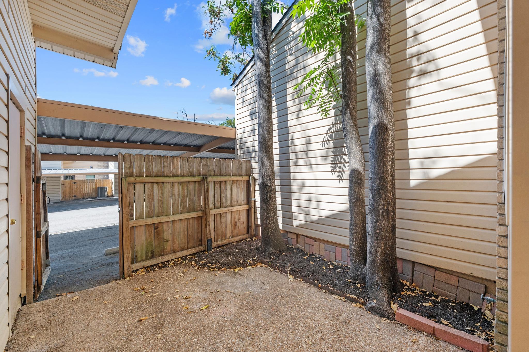 8400 Jamestown Dr #426 Property Photo 9