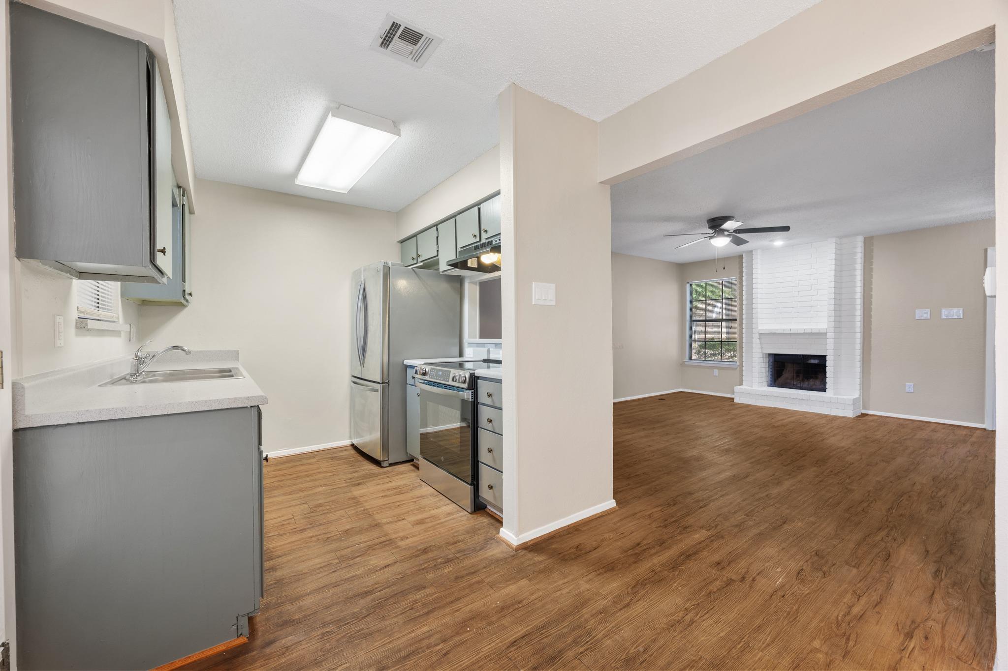 8400 Jamestown Dr #426 Property Photo 18