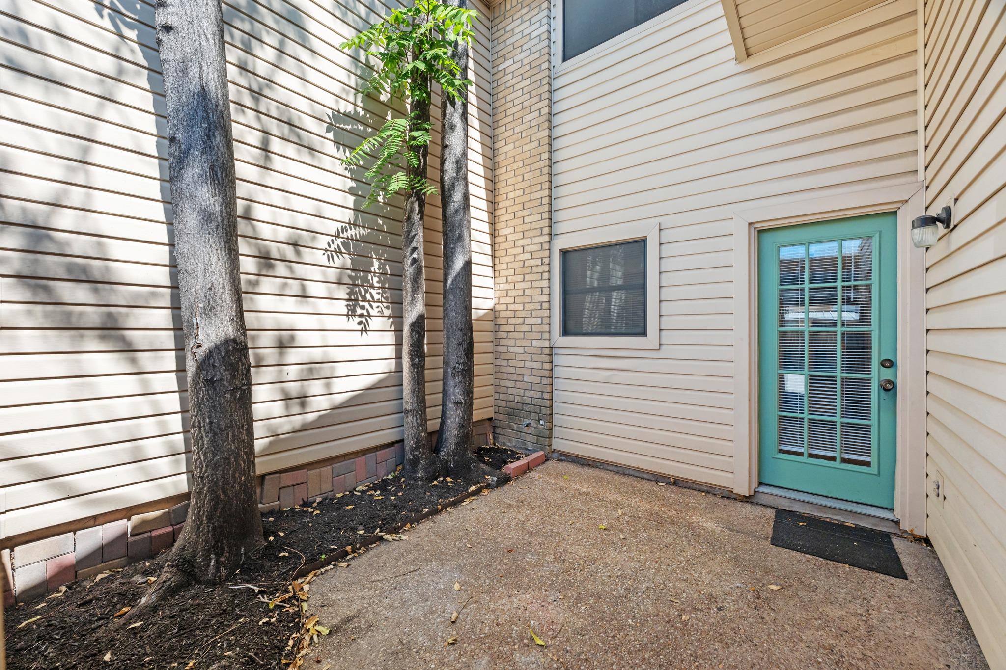 8400 Jamestown Dr #426 Property Photo 27