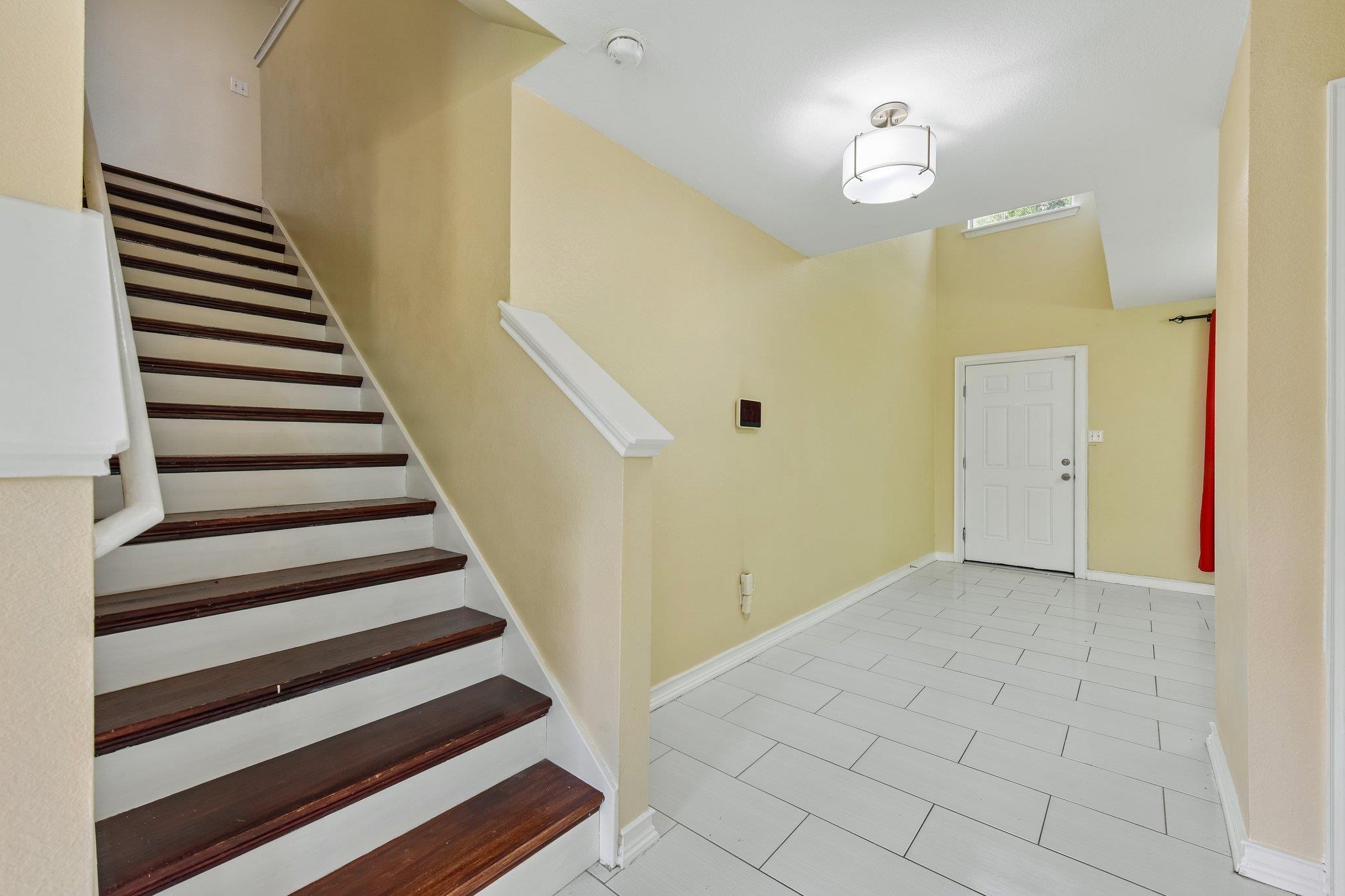 12712 Ring Dr Property Photo 8
