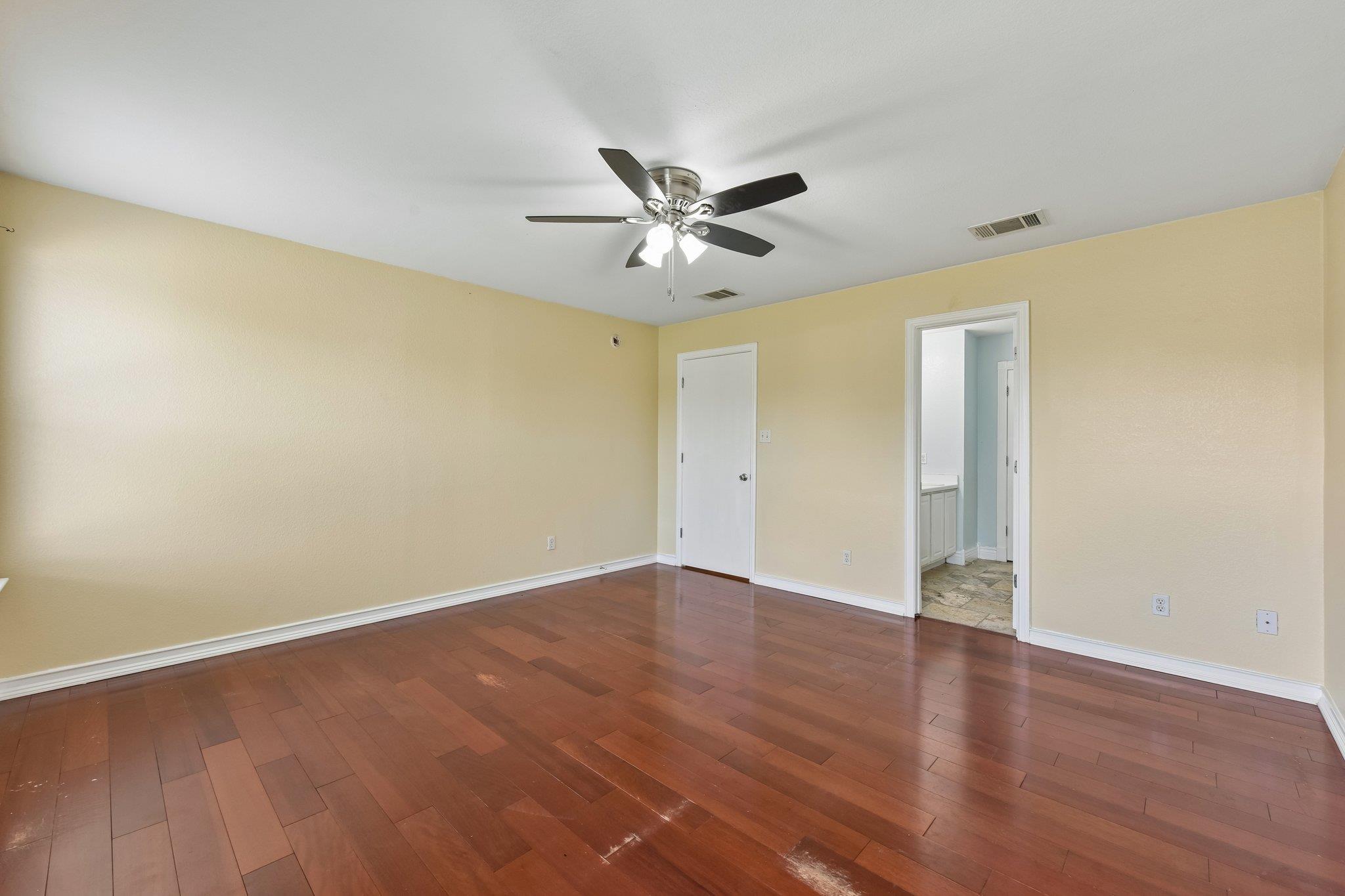 12712 Ring Dr Property Photo 25