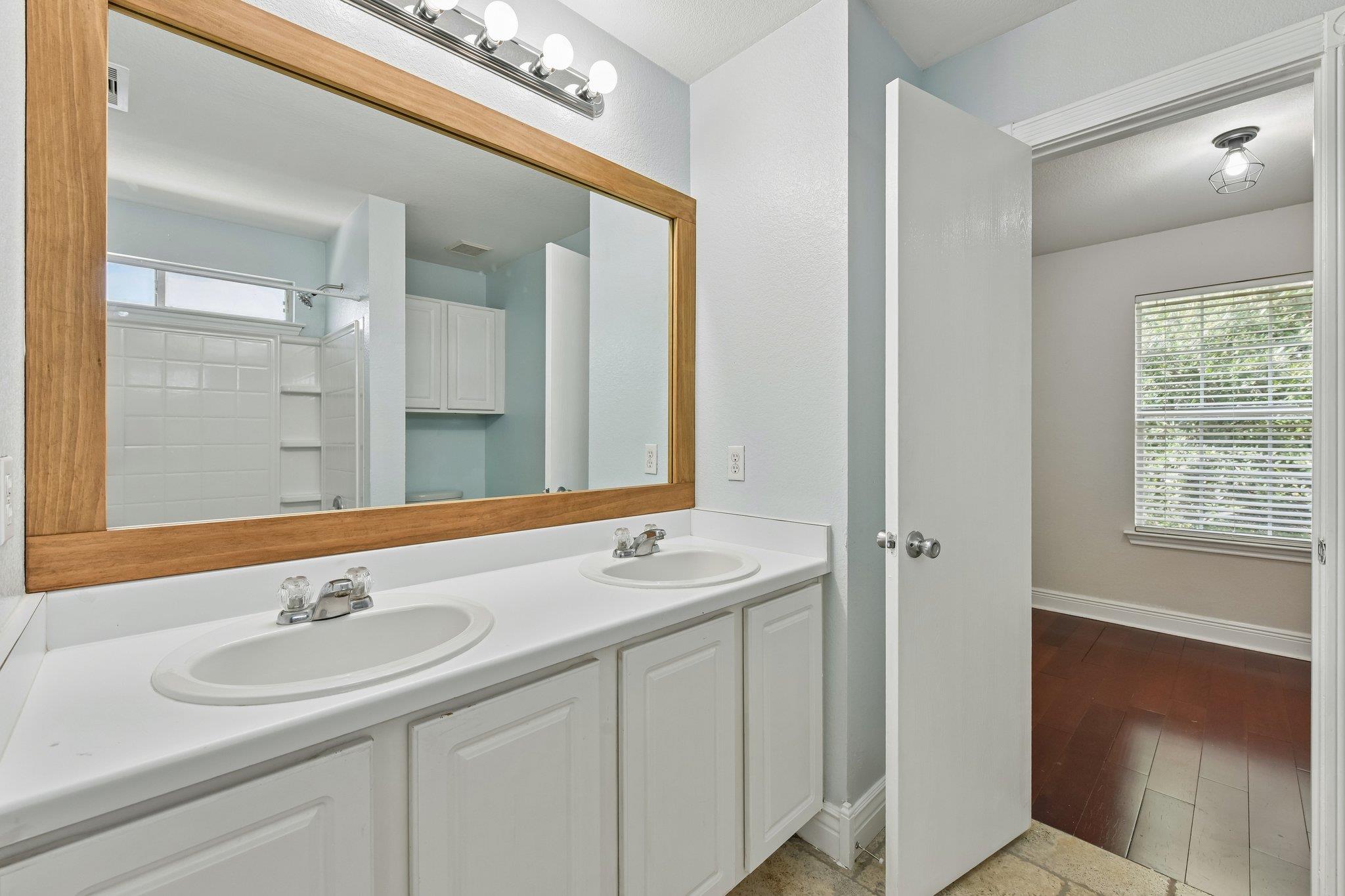 12712 Ring Dr Property Photo 27