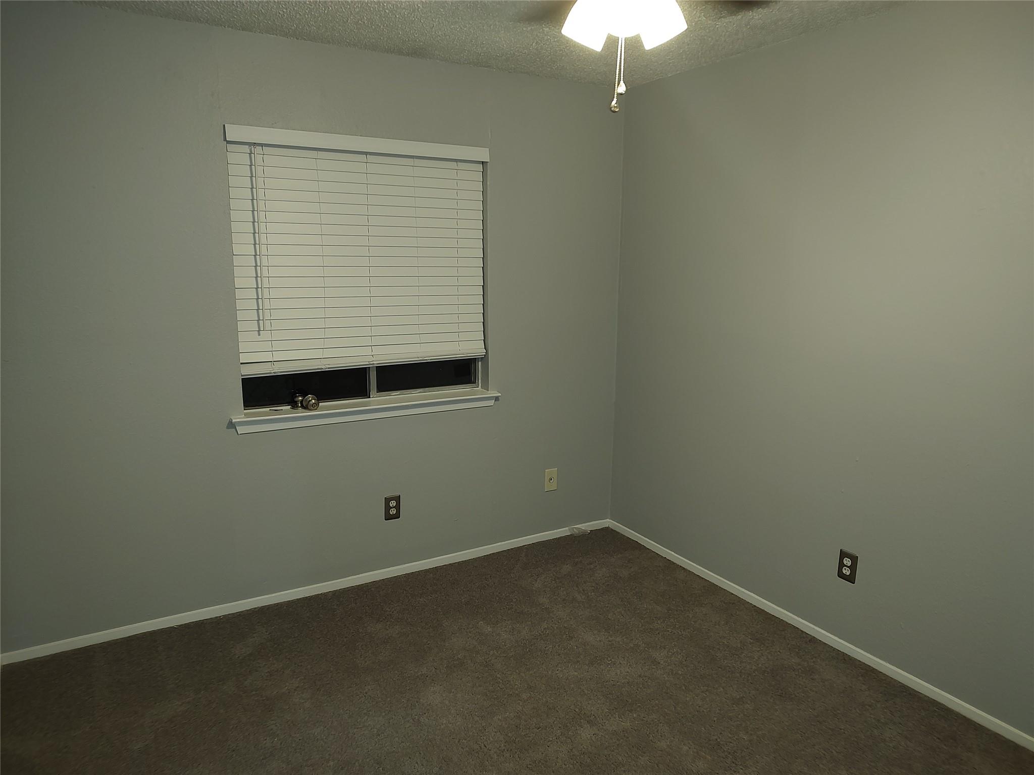 2005 Iroquois Ln #a Property Photo 10