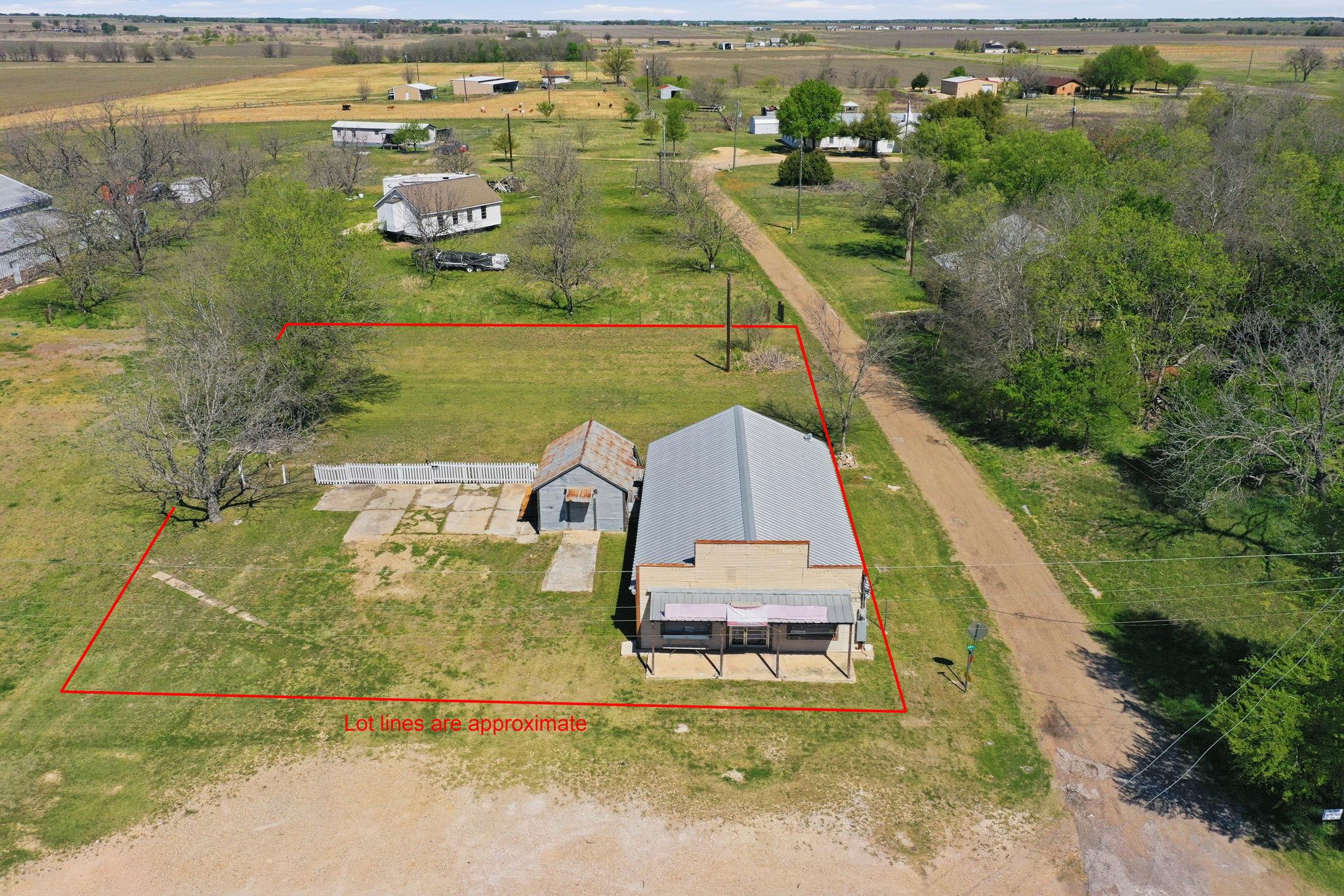 110 County Road 421 None Property Photo 1