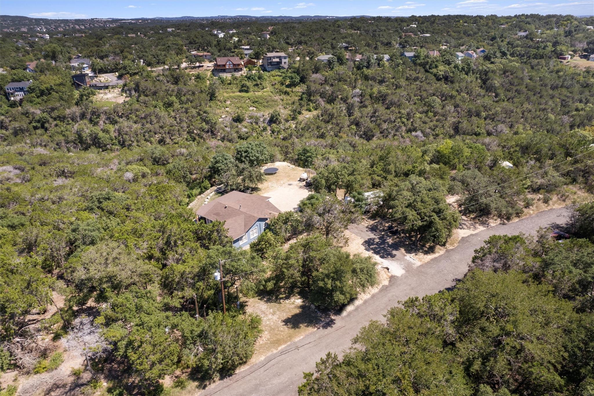 15001 Dexler Dr Property Photo 4