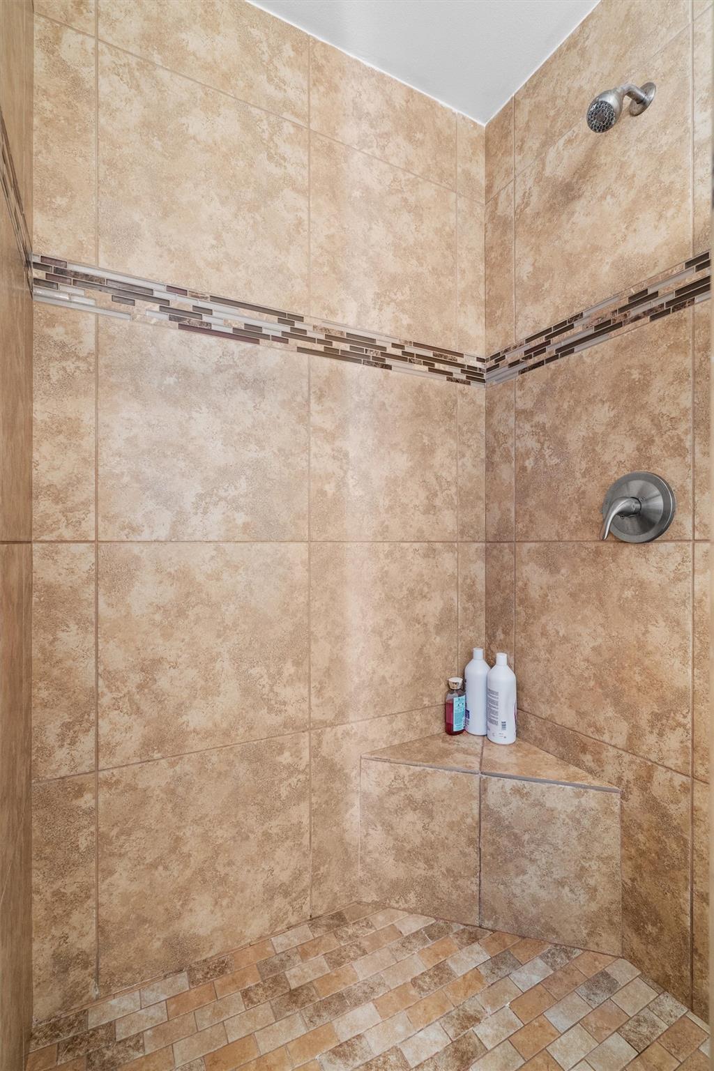 15001 Dexler Dr Property Photo 23