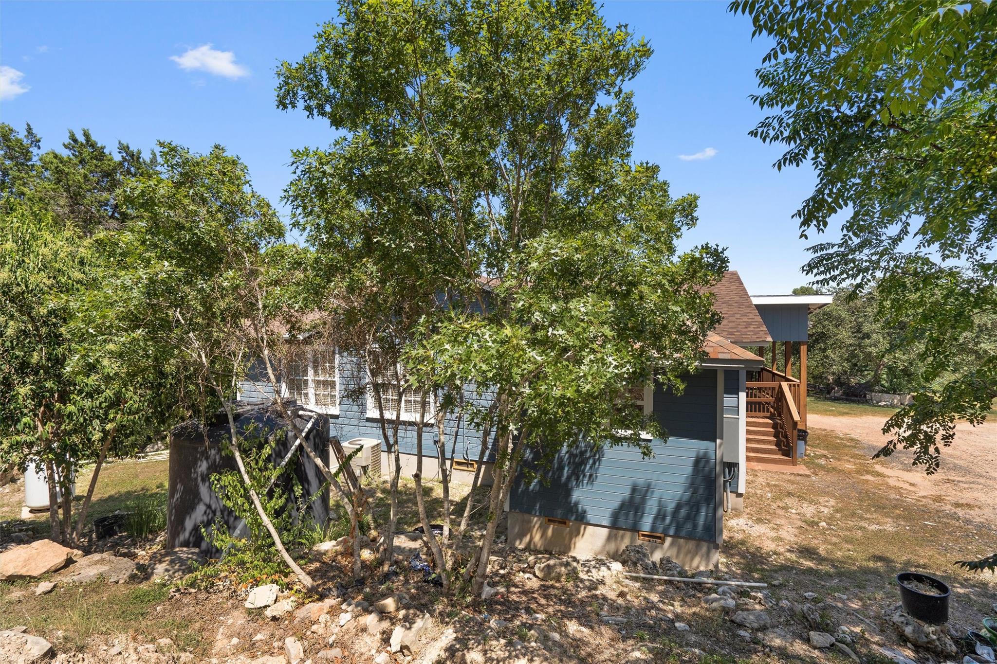 15001 Dexler Dr Property Photo 34