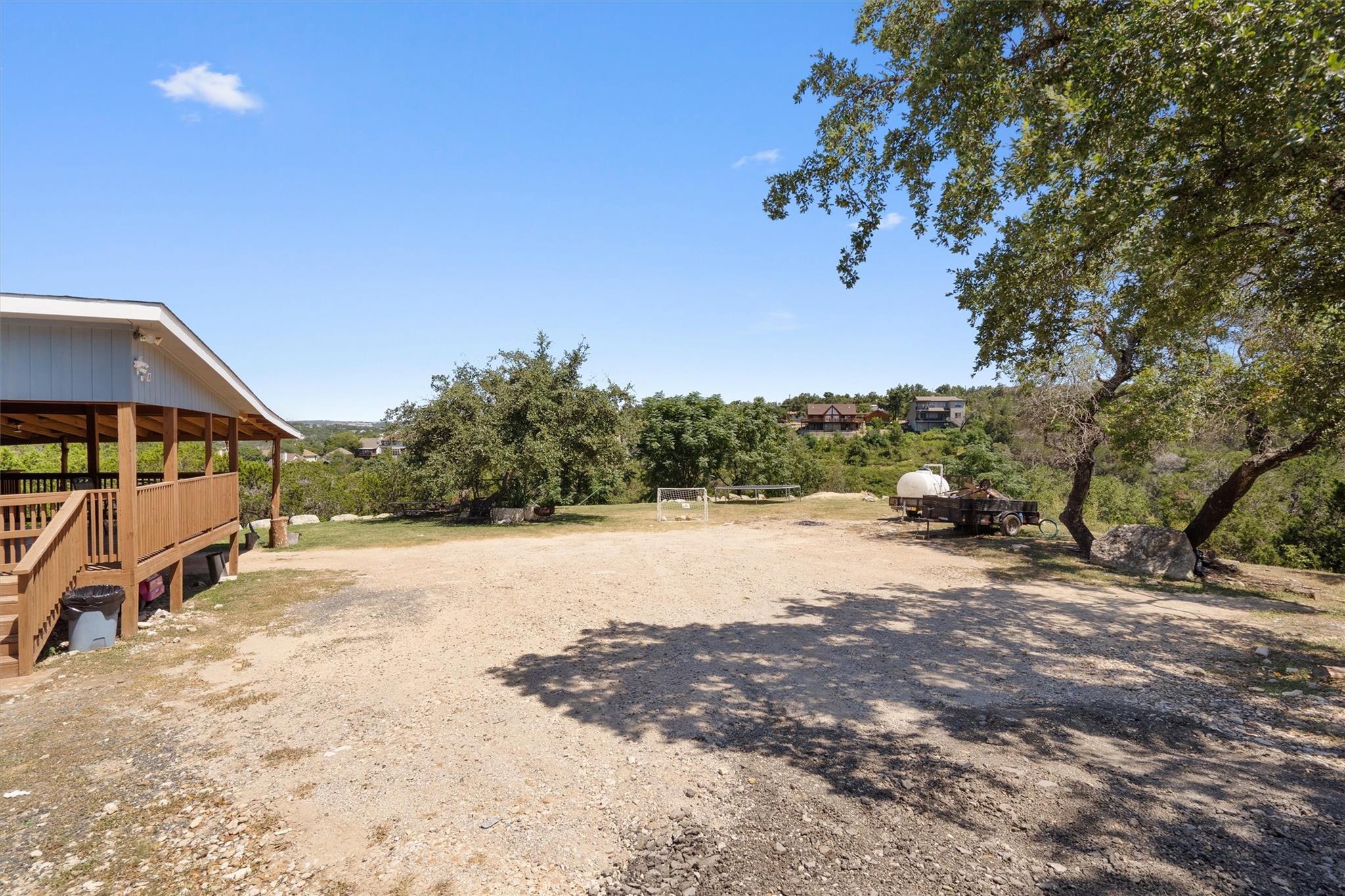 15001 Dexler Dr Property Photo 38