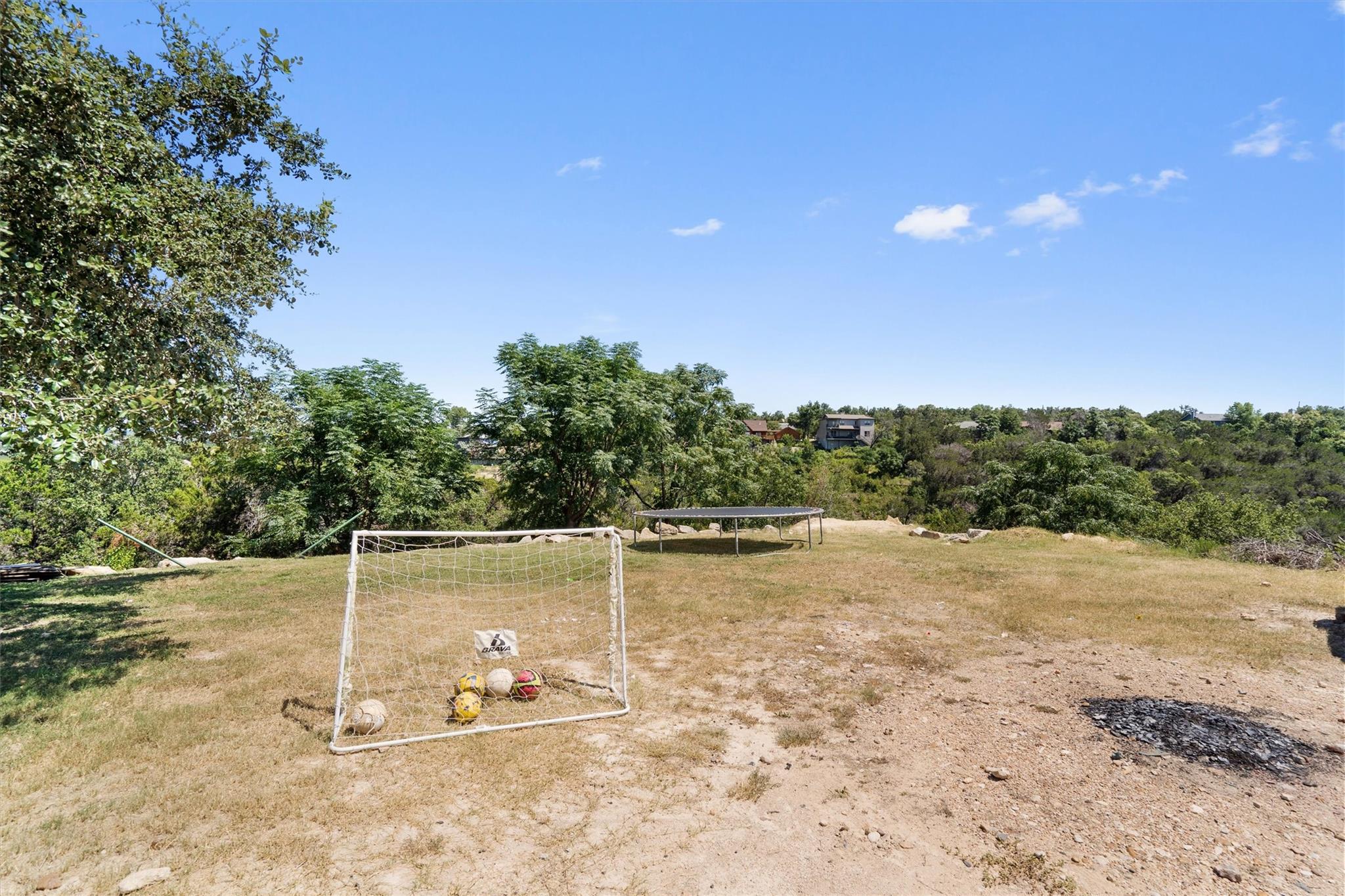 15001 Dexler Dr Property Photo 39