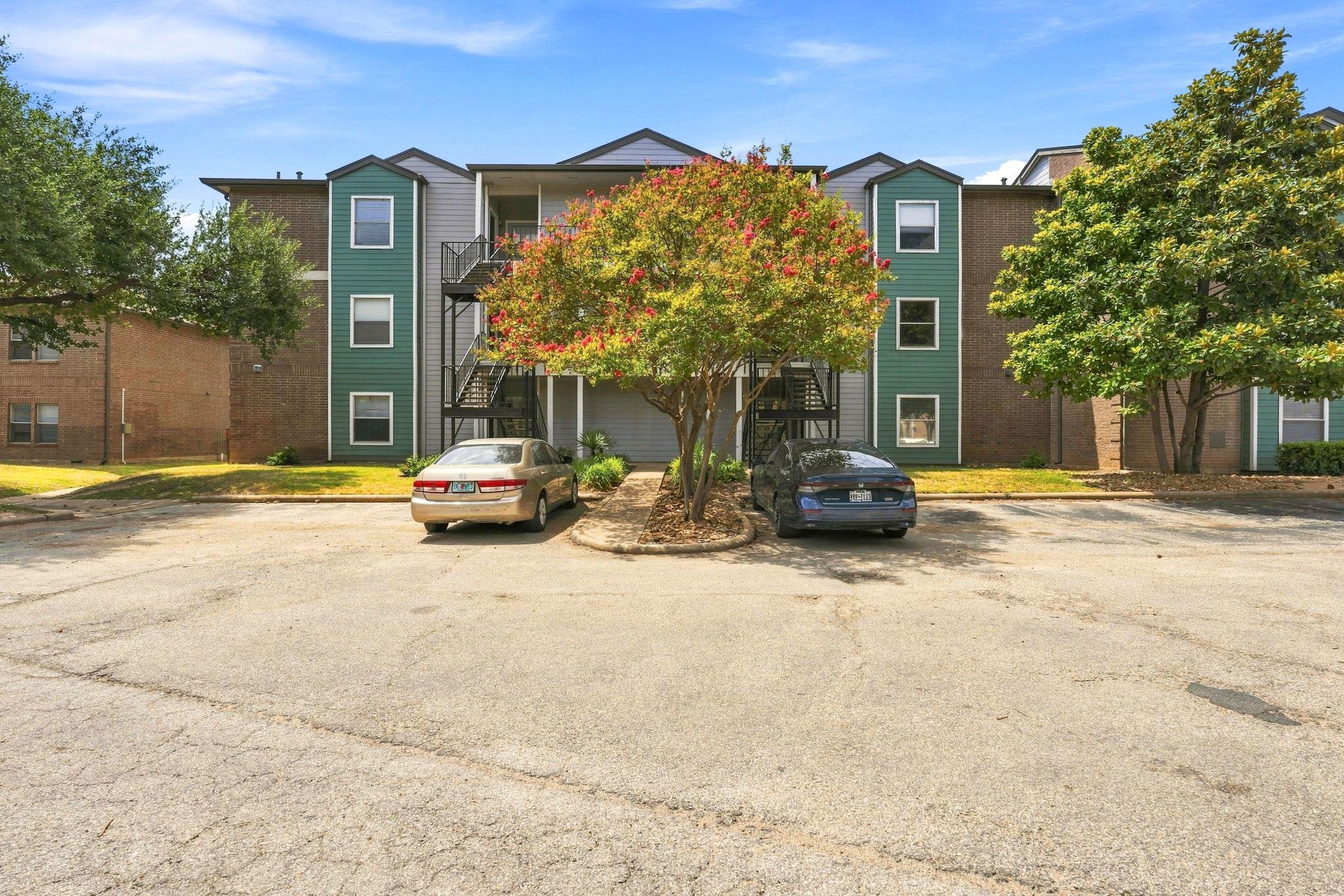 12166 Metric Blvd #280 Property Photo 2