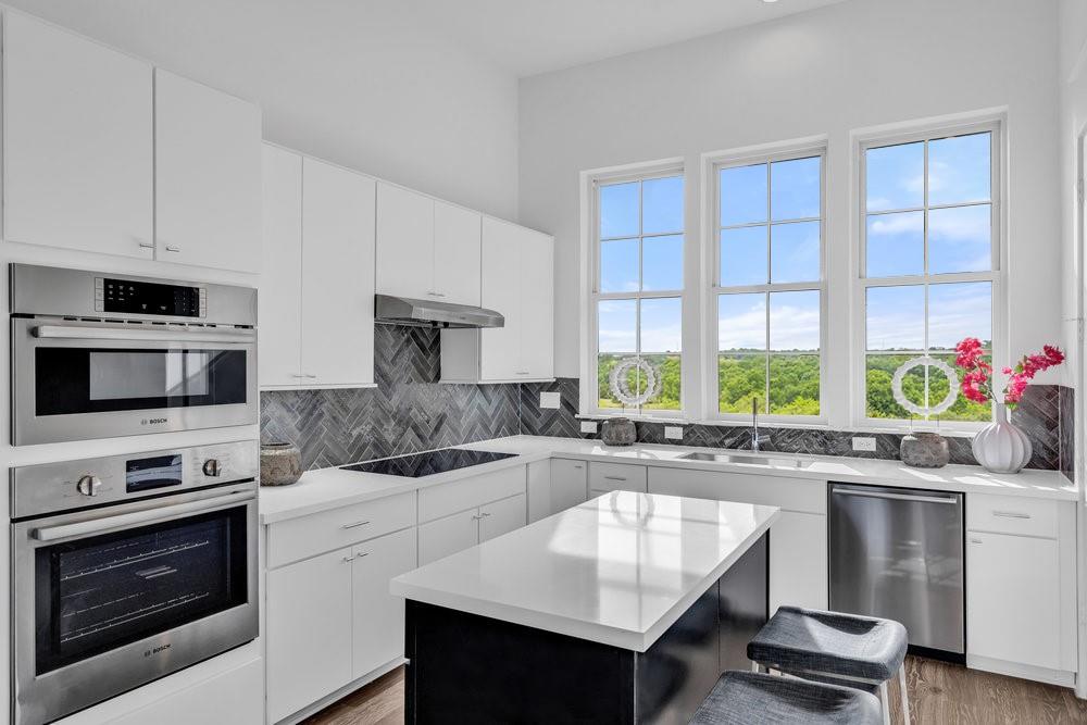 281 Pullman Ct Property Photo 6