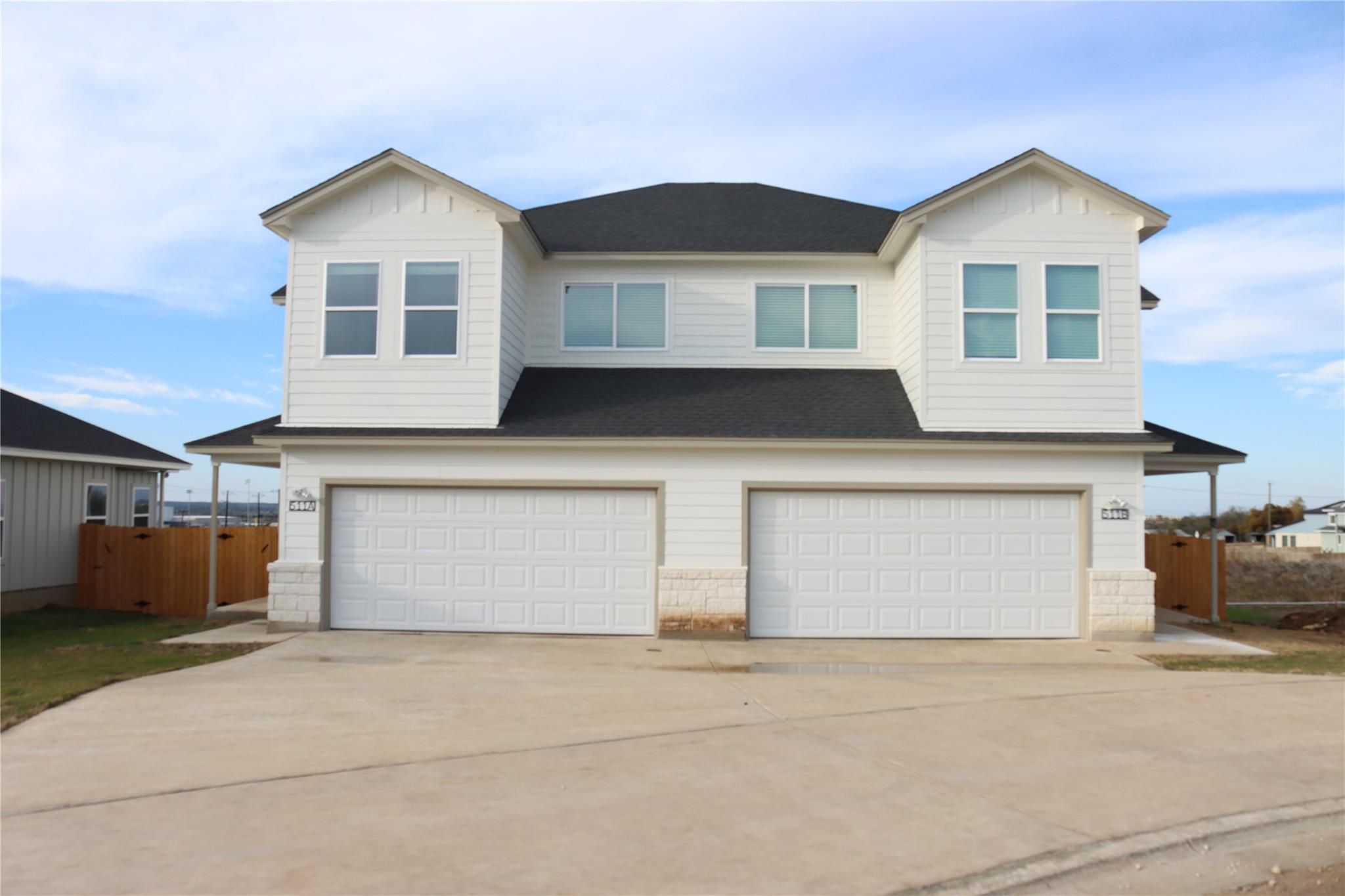 511 Whirlaway Dr #b Property Photo 1
