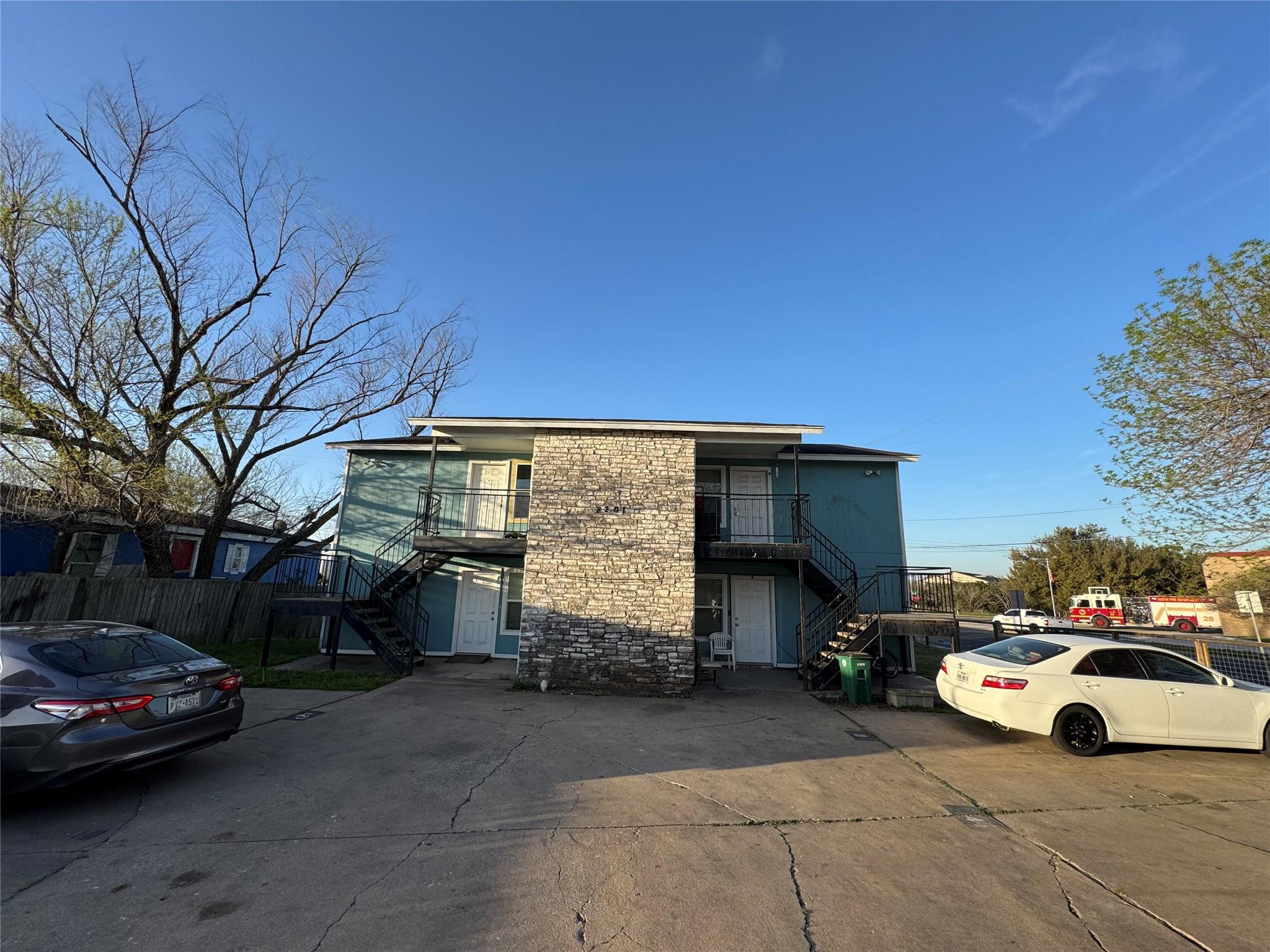8201 Riverstone Dr Property Photo 1