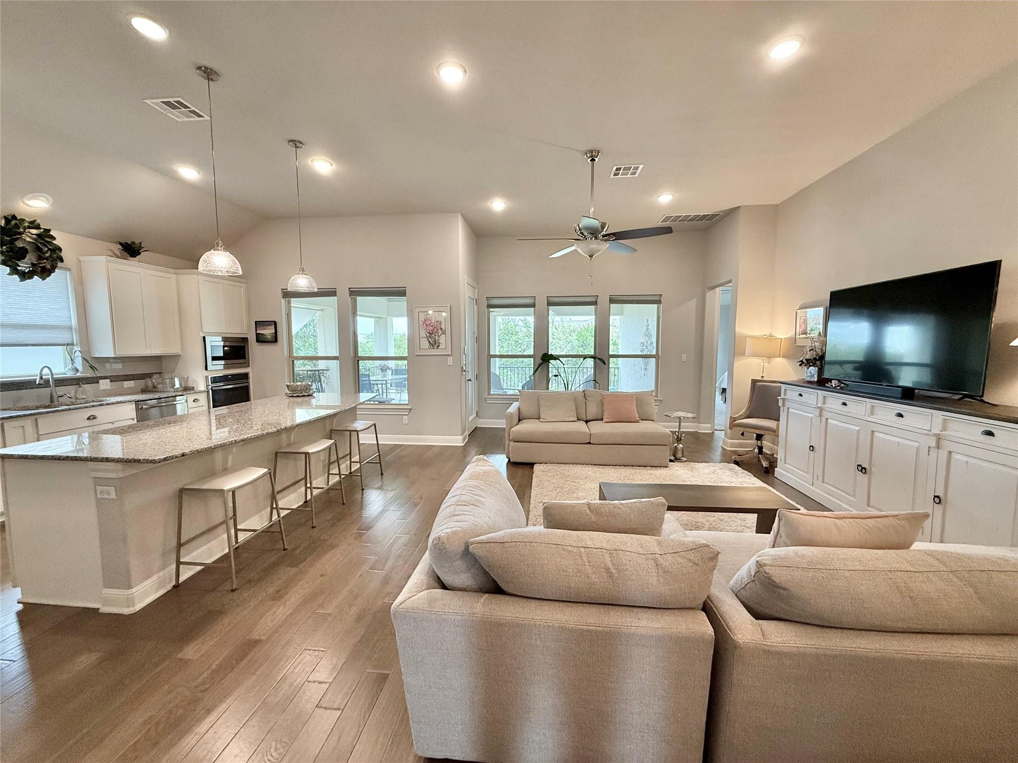 4309 Orange Blossom Pass Property Photo 11