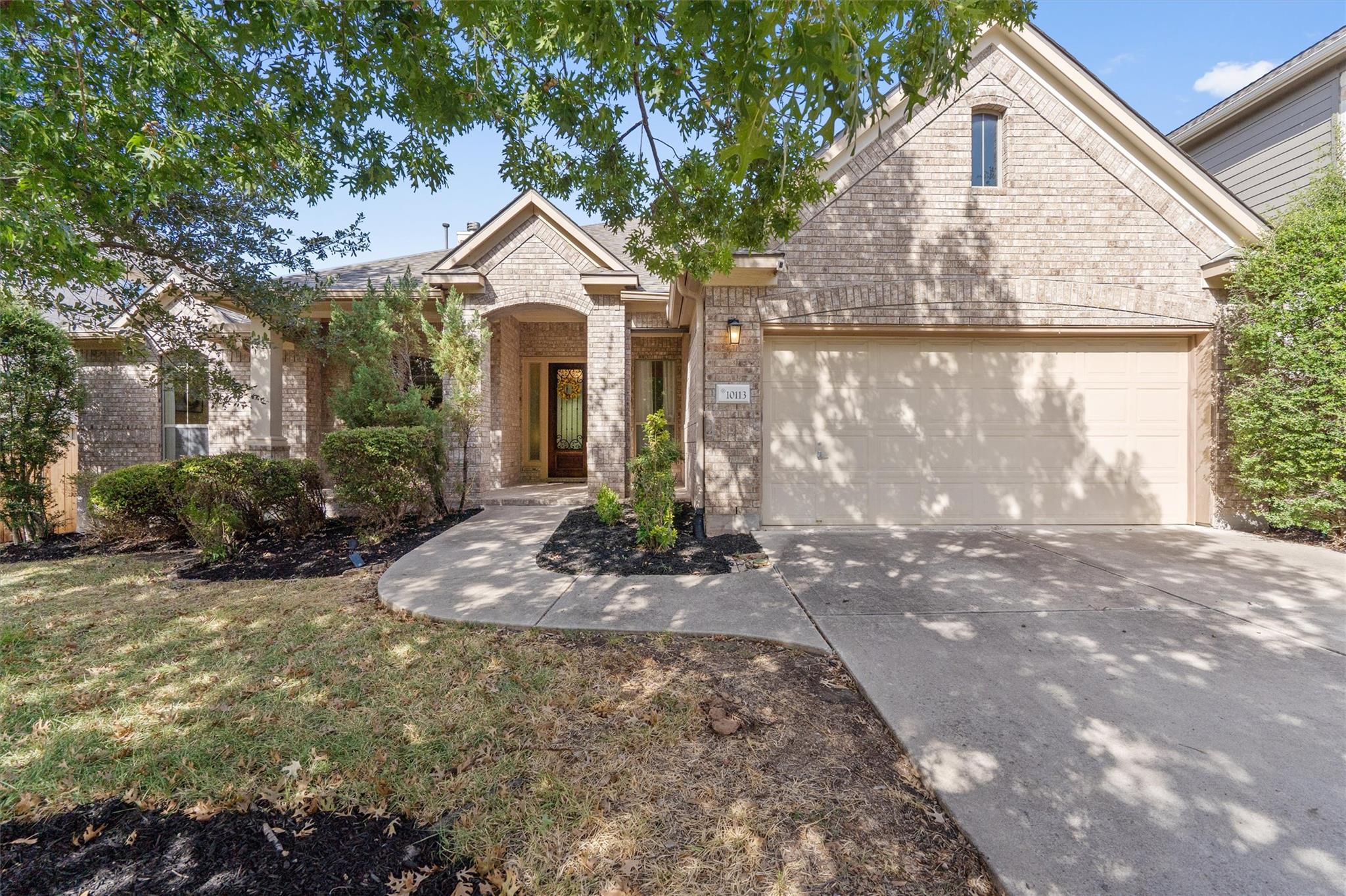 10113 Loxley Ln Property Photo 1