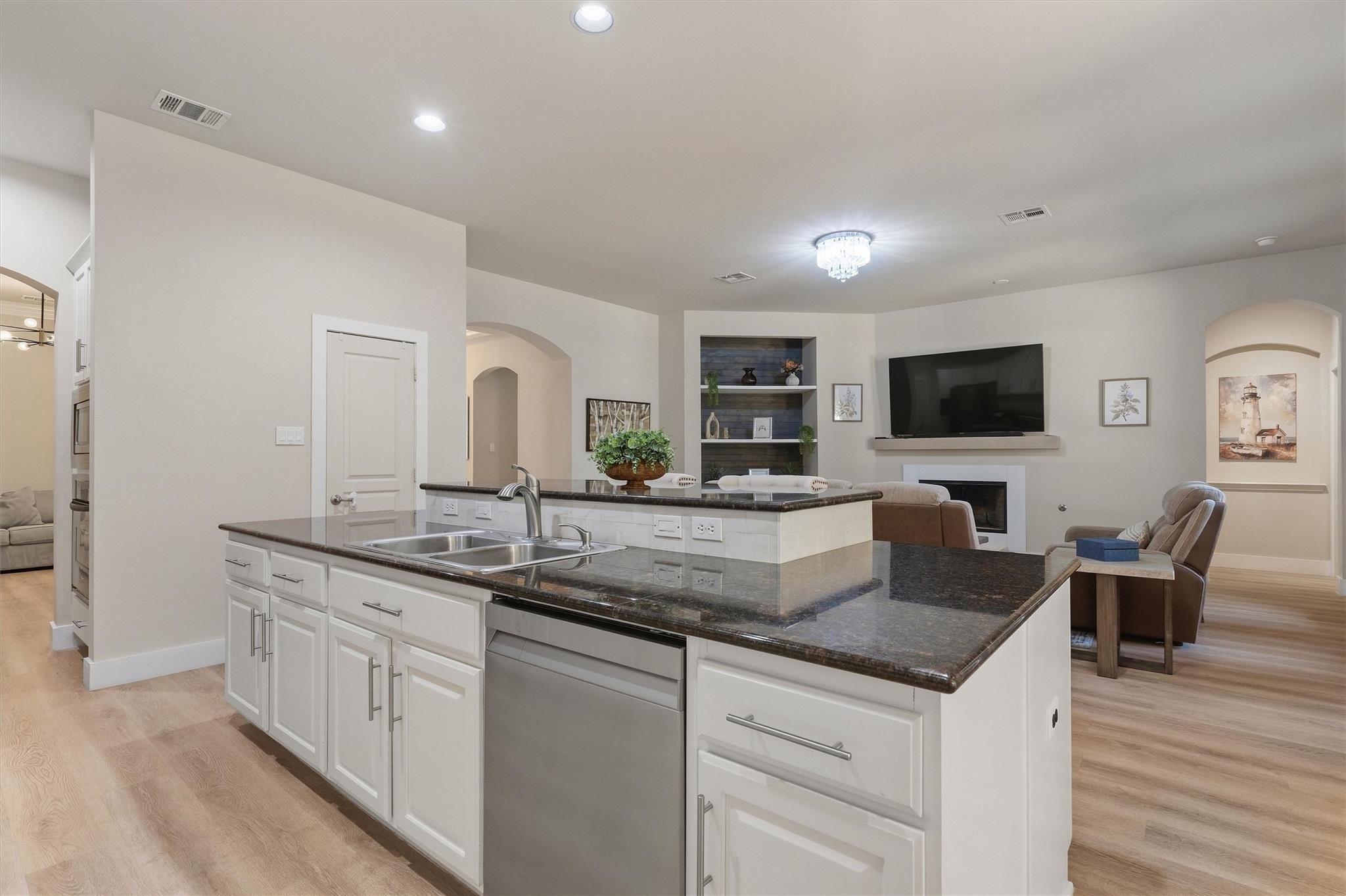10113 Loxley Ln Property Photo 10