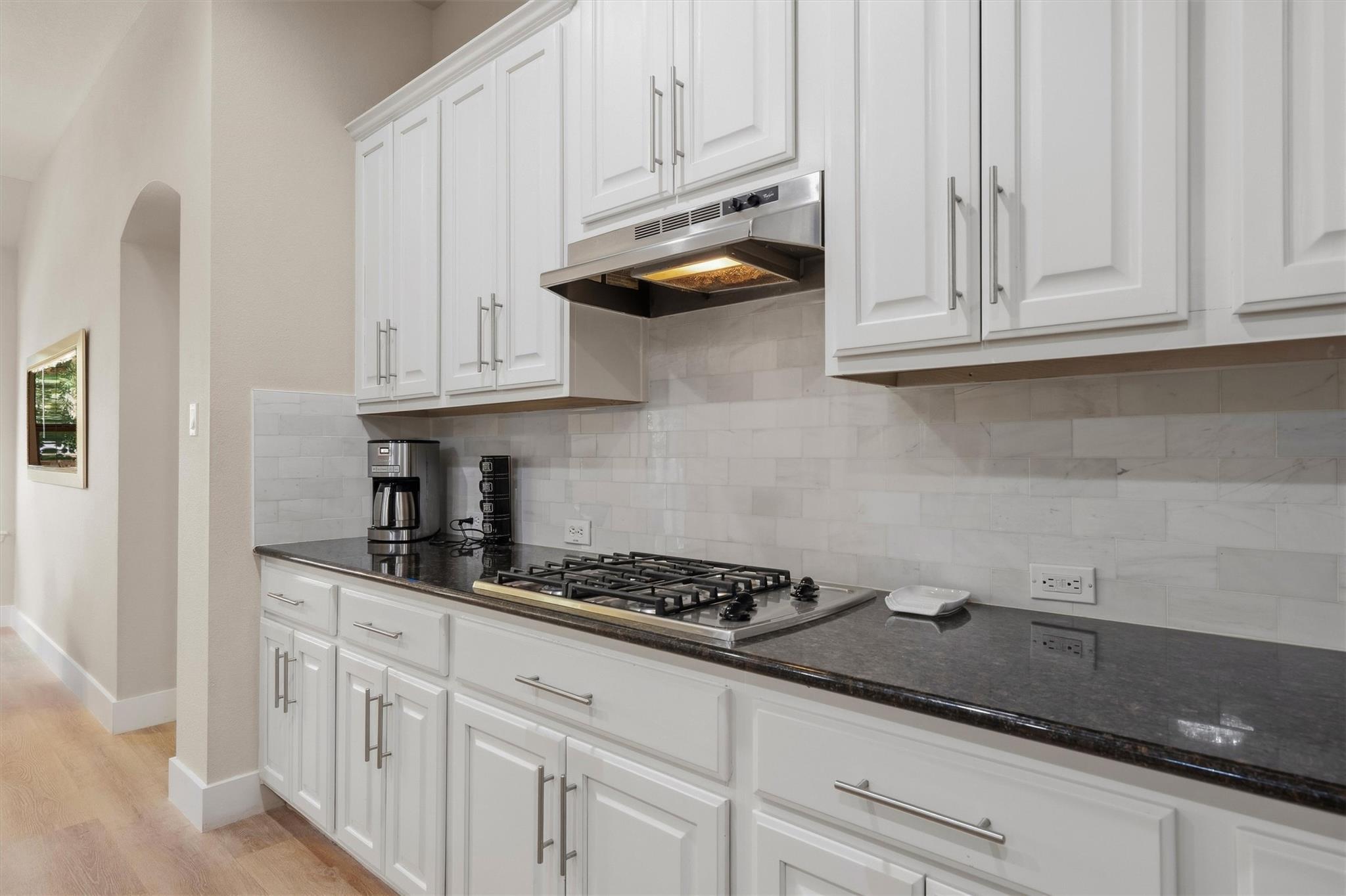10113 Loxley Ln Property Photo 11