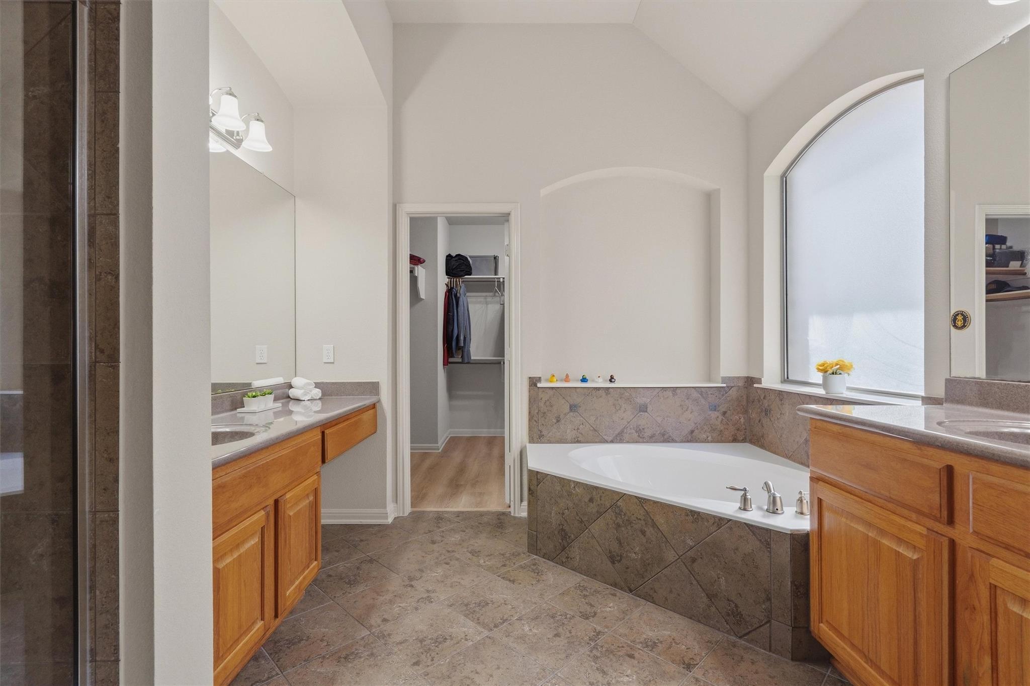 10113 Loxley Ln Property Photo 16