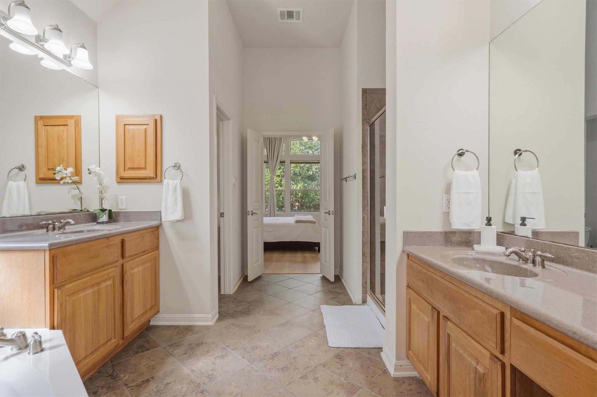 10113 Loxley Ln Property Photo 17