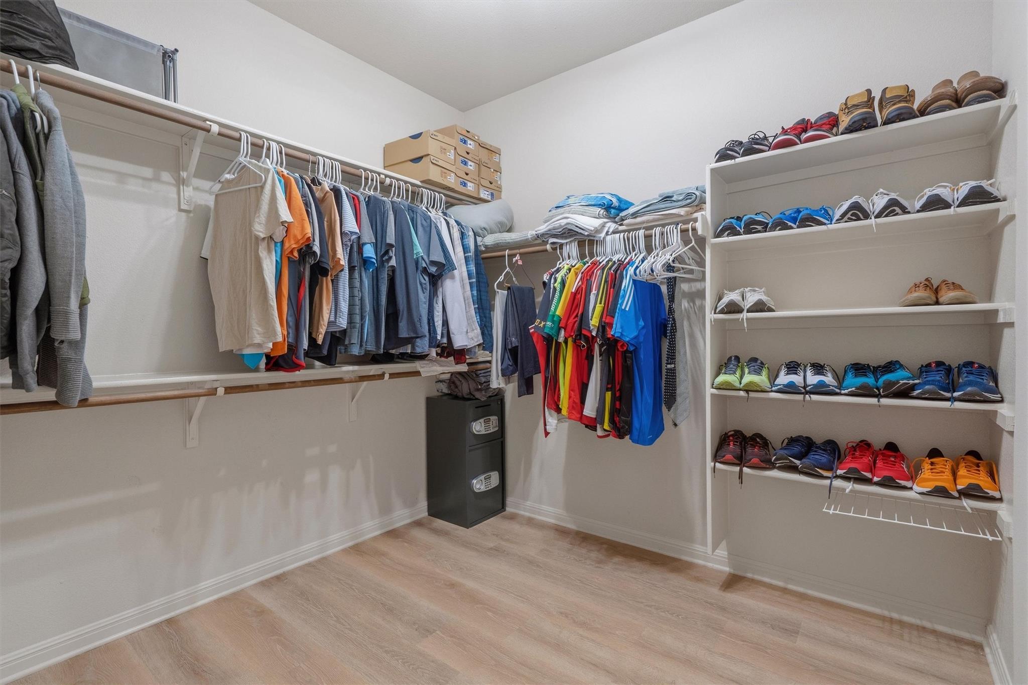 10113 Loxley Ln Property Photo 18