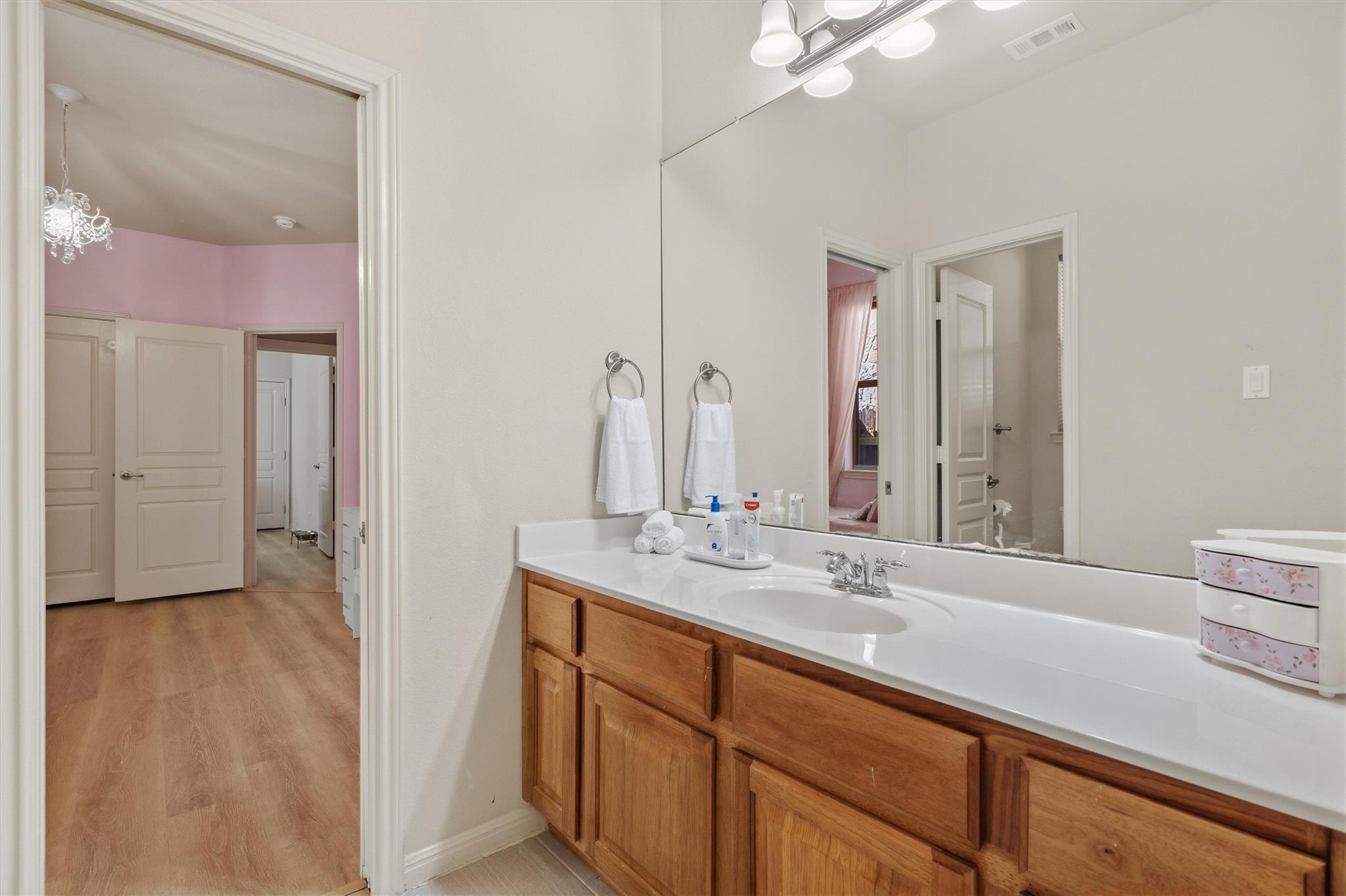 10113 Loxley Ln Property Photo 21