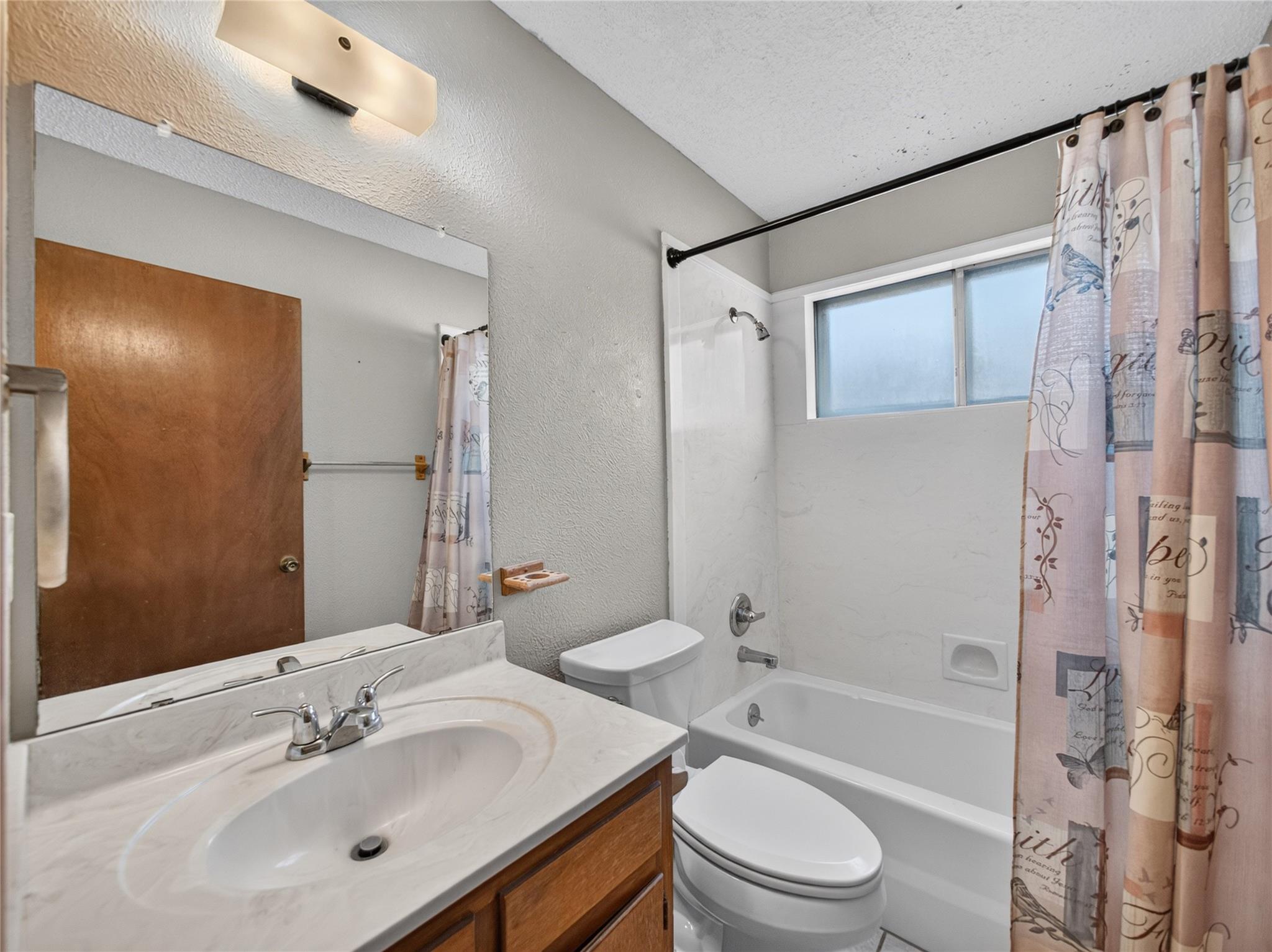 404 E Central Dr Property Photo 20