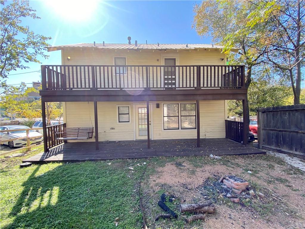 407 E 30th St #b Property Photo 1