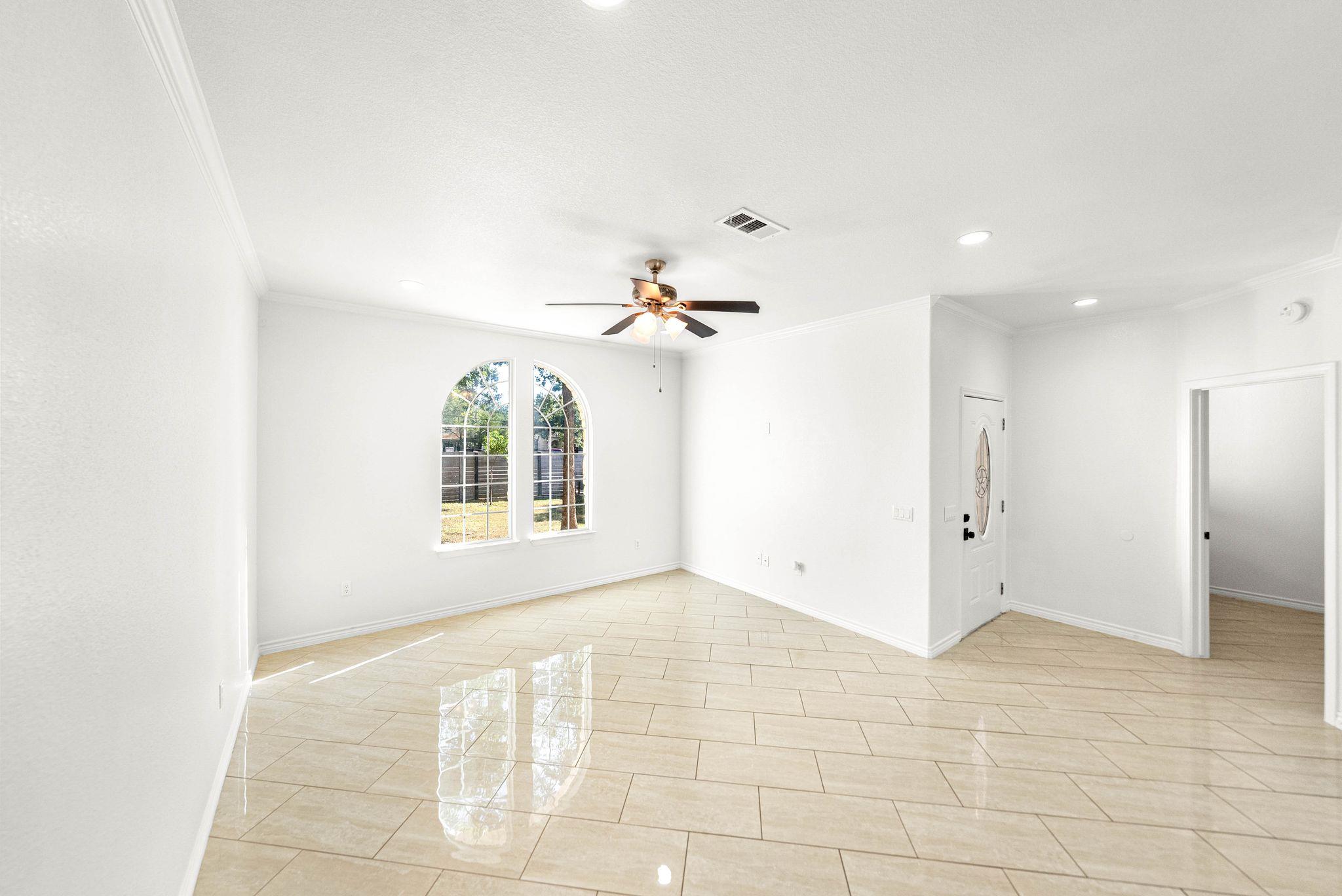 263 Indian Oak Dr Property Photo 8