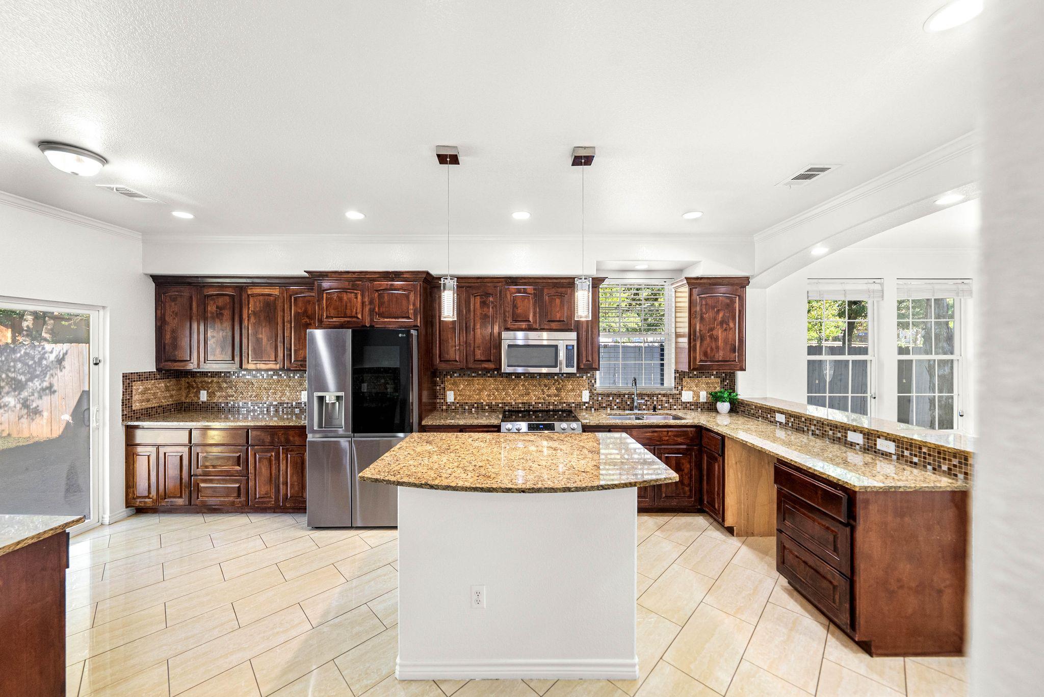 263 Indian Oak Dr Property Photo 12