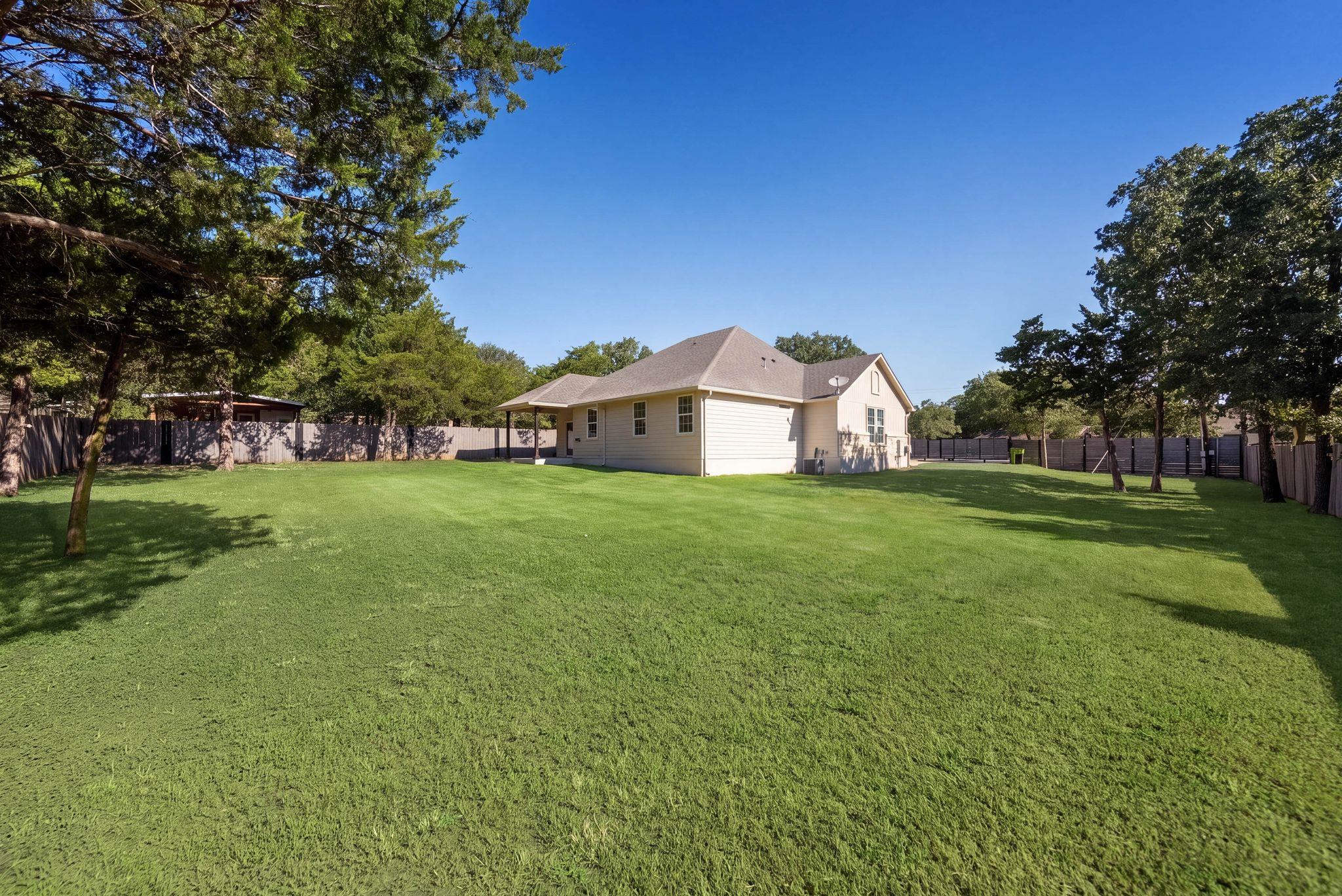 263 Indian Oak Dr Property Photo 32