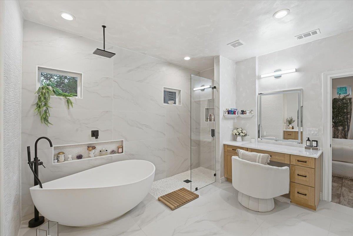 7138568 Property Photo 17