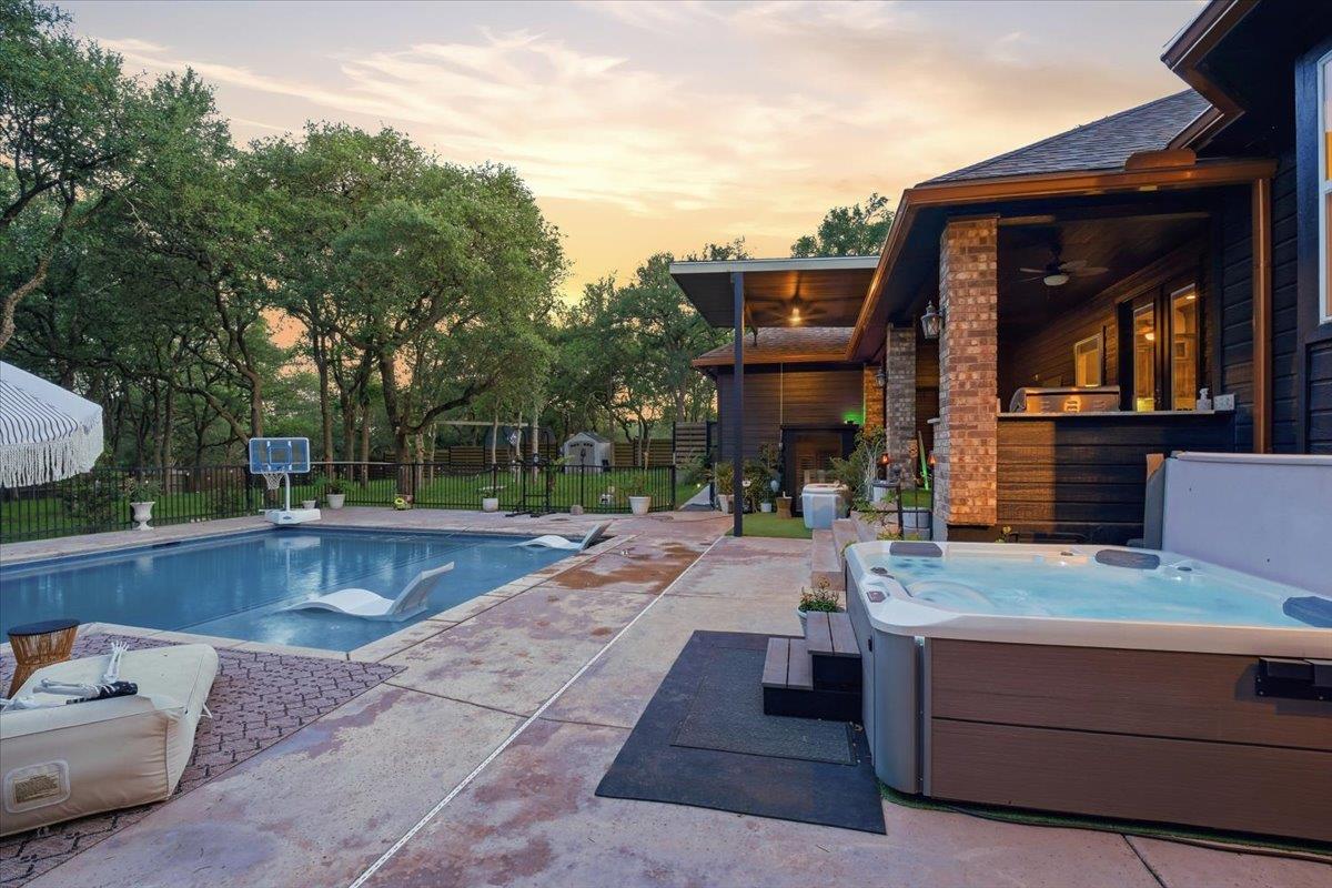 7138568 Property Photo 33