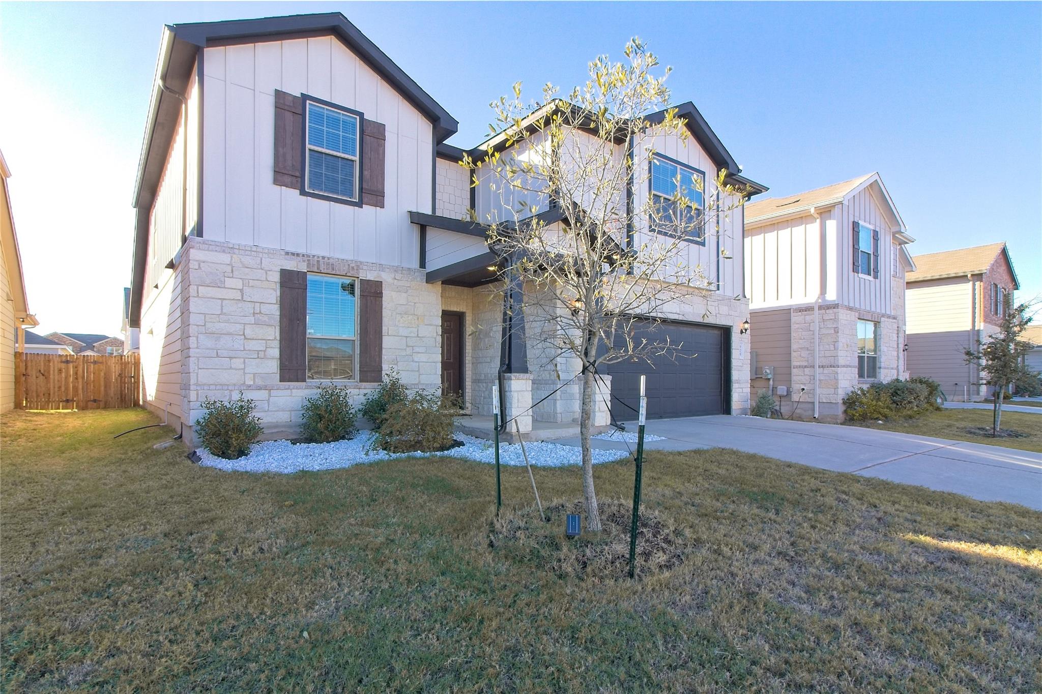 905 Mourning Dove Ln Property Photo