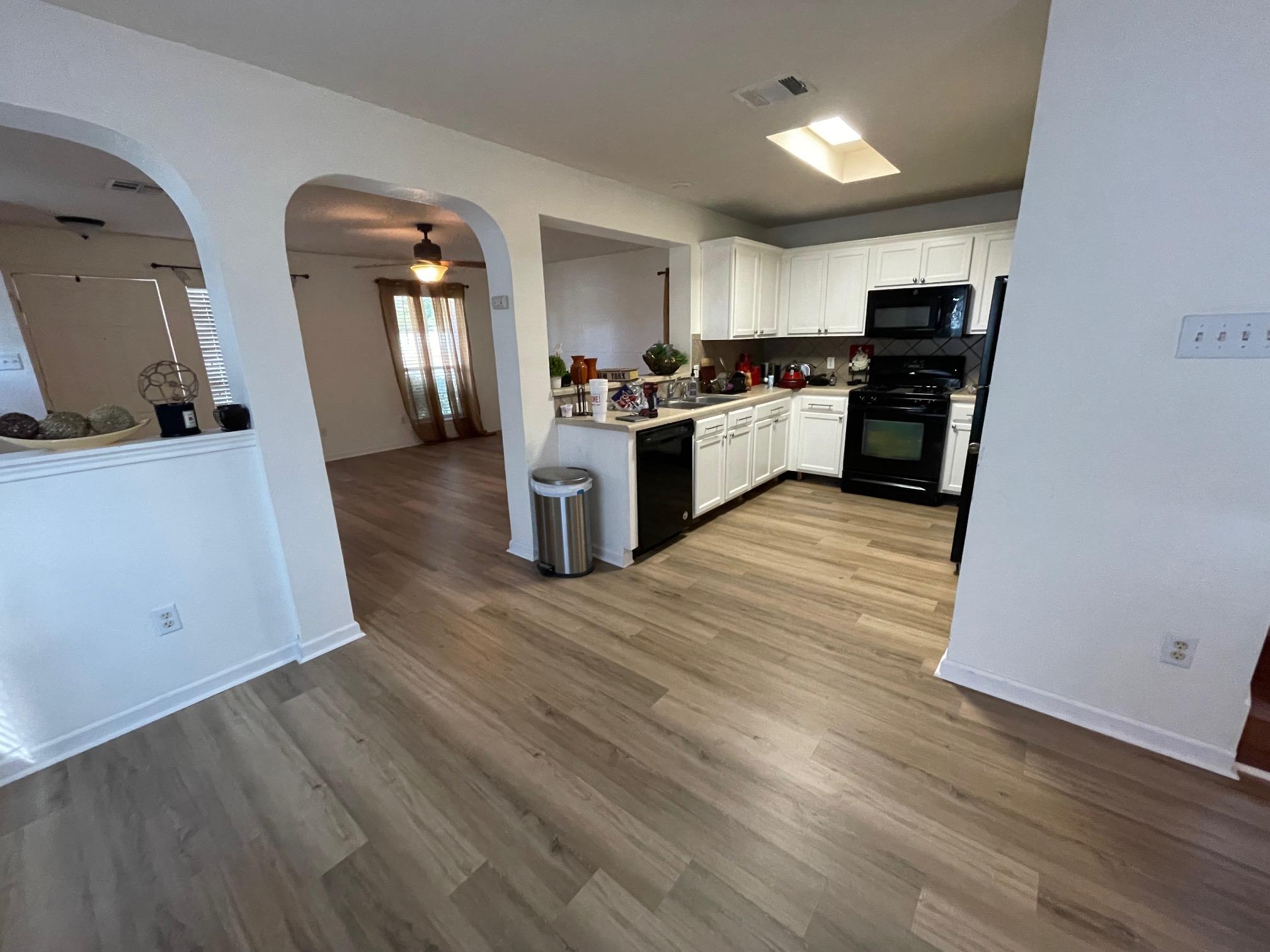1000 Berry Bend Path Property Photo 2