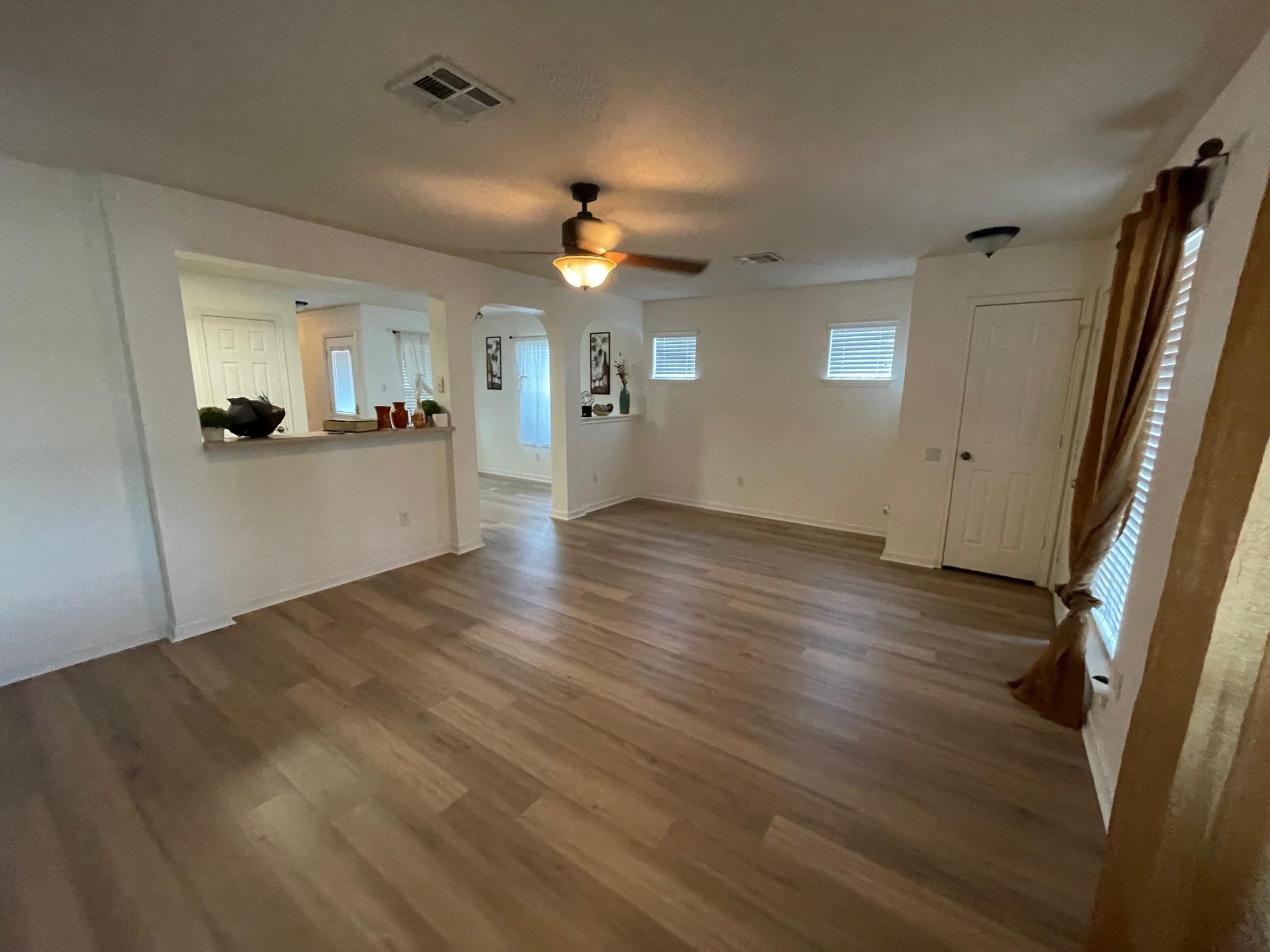 1000 Berry Bend Path Property Photo 3
