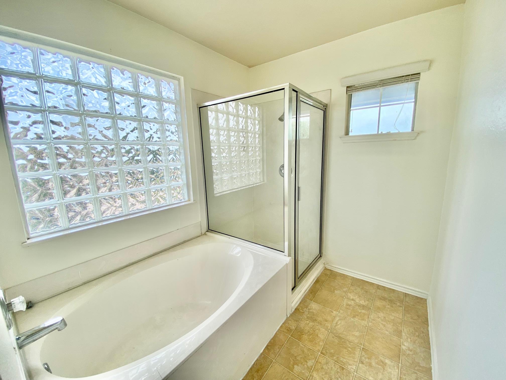 1000 Berry Bend Path Property Photo 8