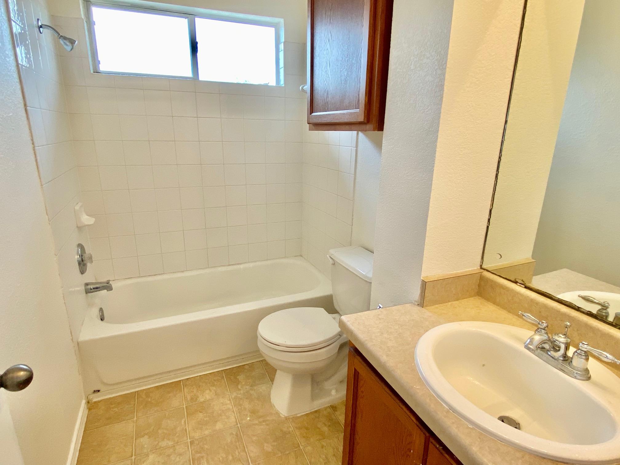 1000 Berry Bend Path Property Photo 12