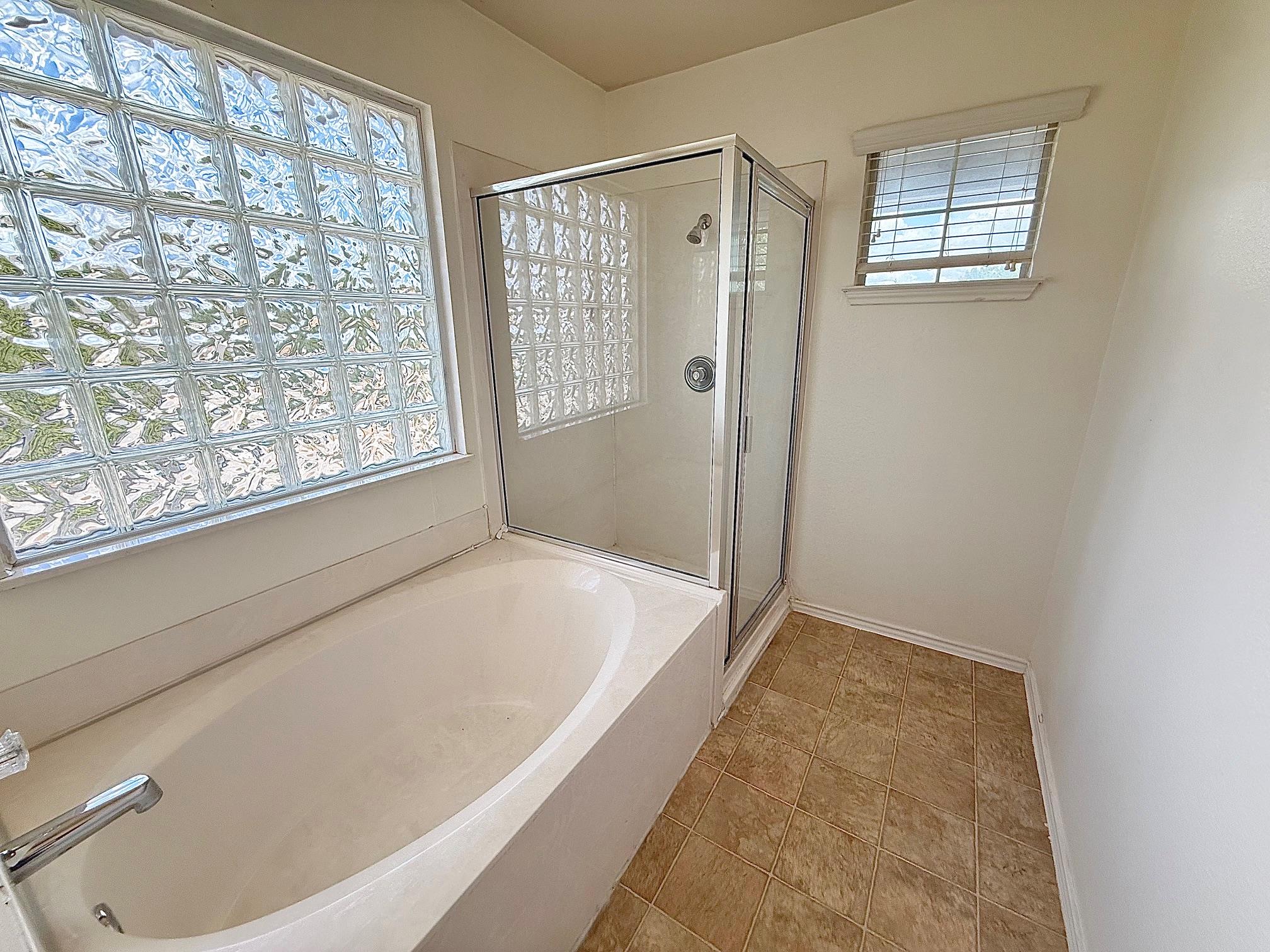 1000 Berry Bend Path Property Photo 12
