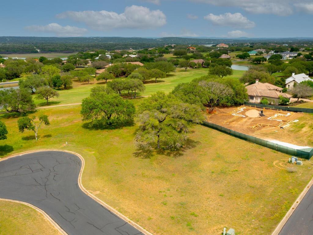 2101 Chipshot Ct Property Photo 2